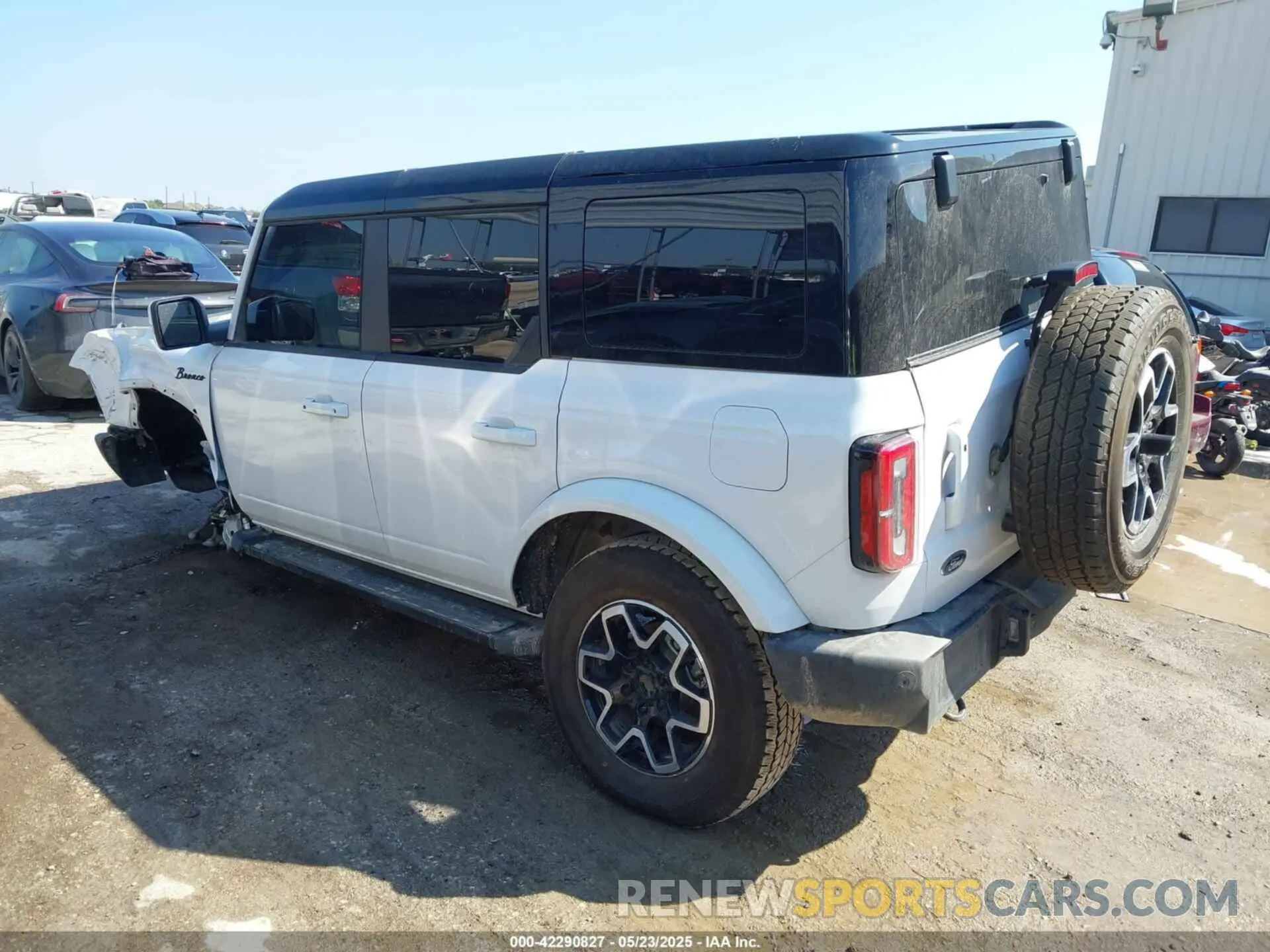 3 fotografías del automóvil dañado 1FMDE8BH3RLB55220 FORD BRONCO 2024