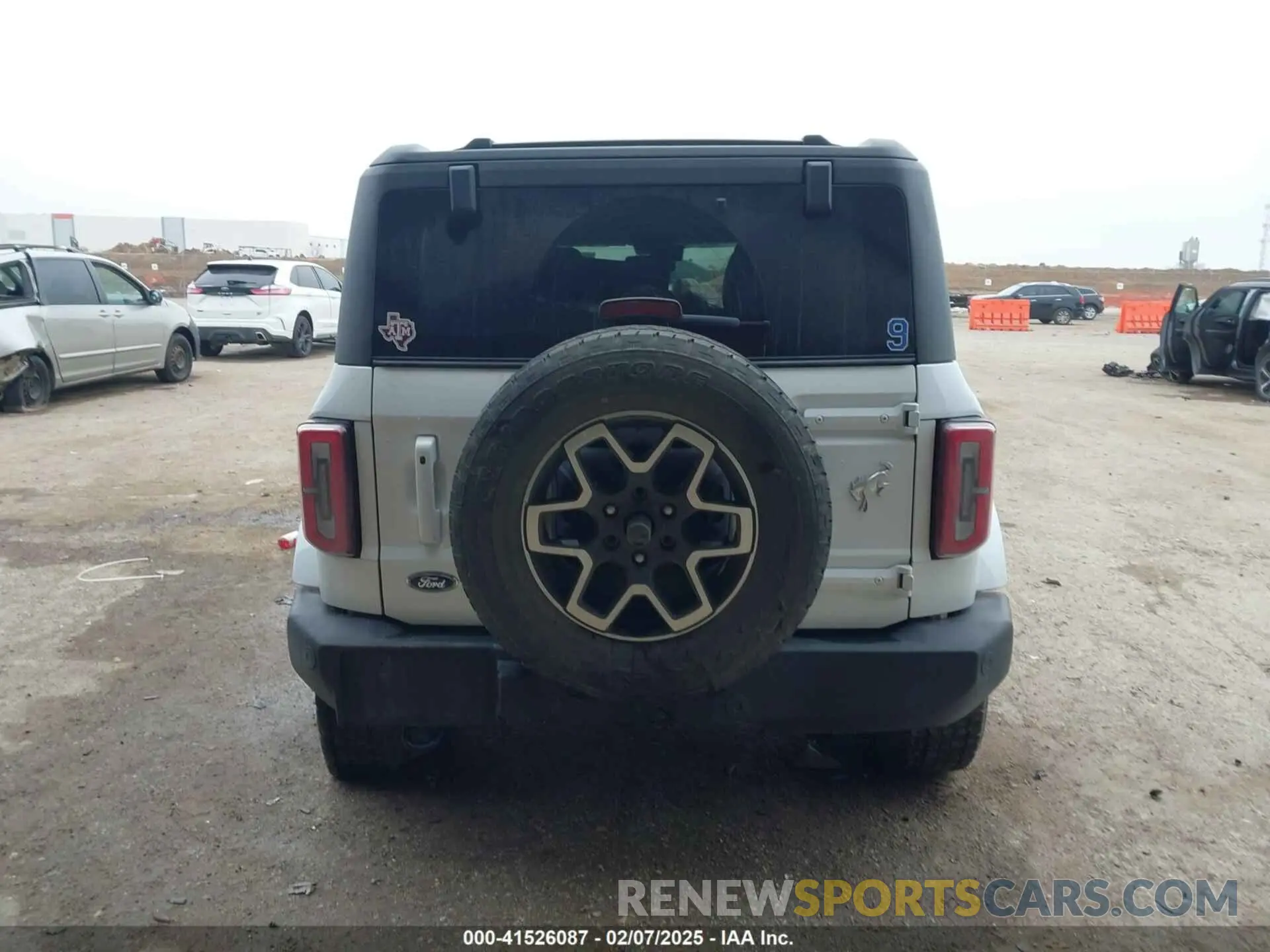 16 fotografías del automóvil dañado 1FMDE8BH4RLA69172 FORD BRONCO 2024
