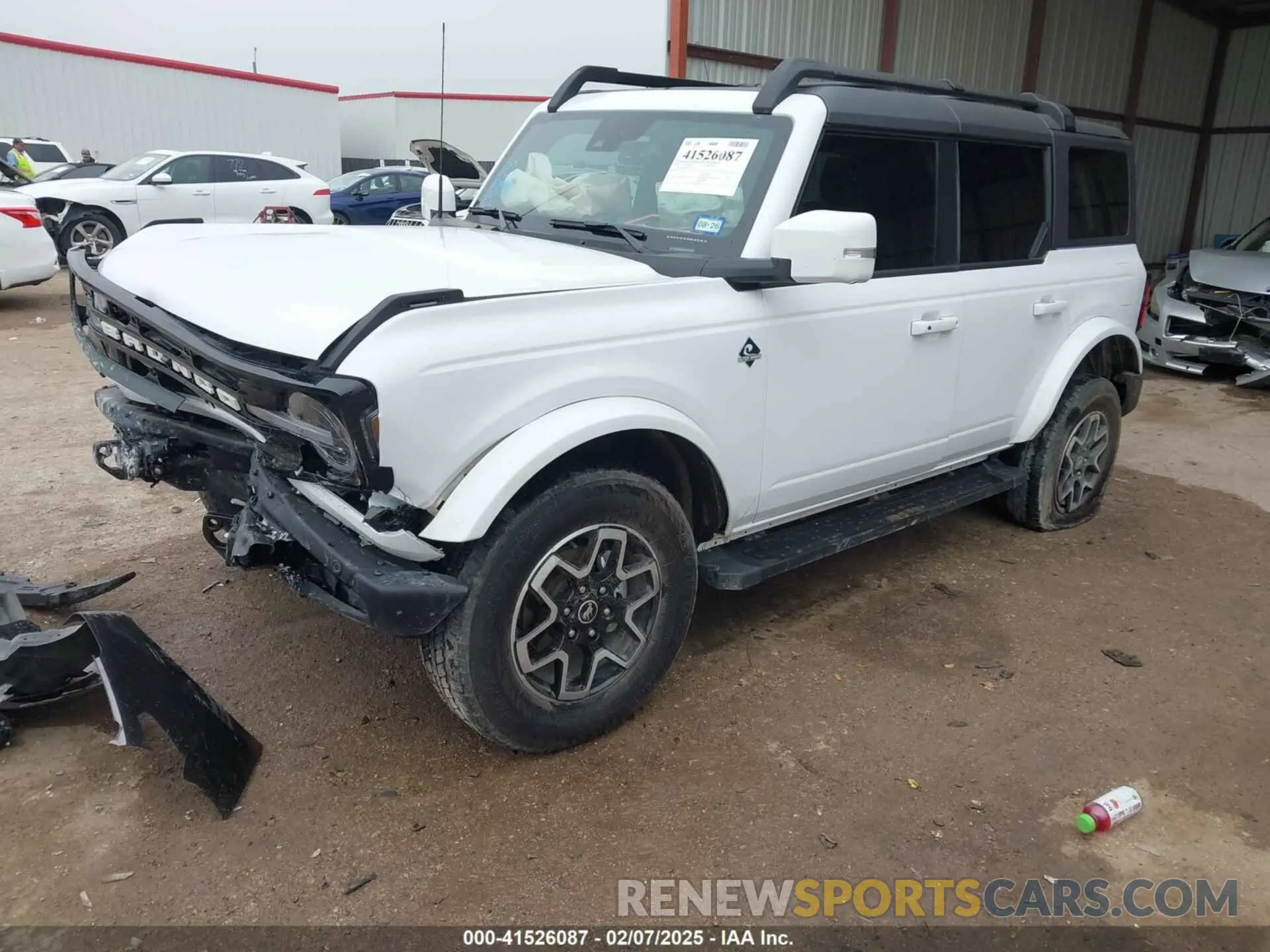 2 fotografías del automóvil dañado 1FMDE8BH4RLA69172 FORD BRONCO 2024