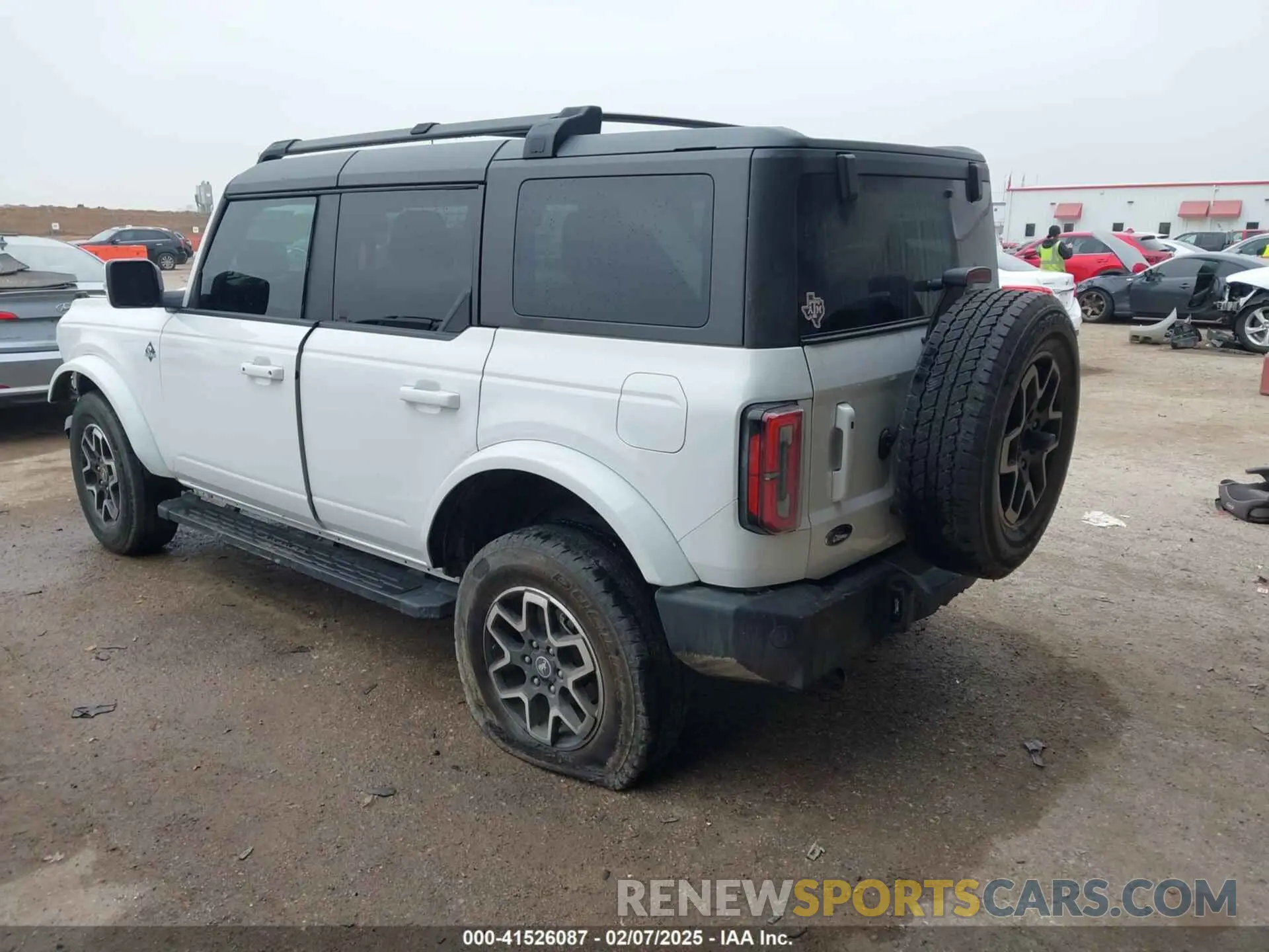 3 fotografías del automóvil dañado 1FMDE8BH4RLA69172 FORD BRONCO 2024