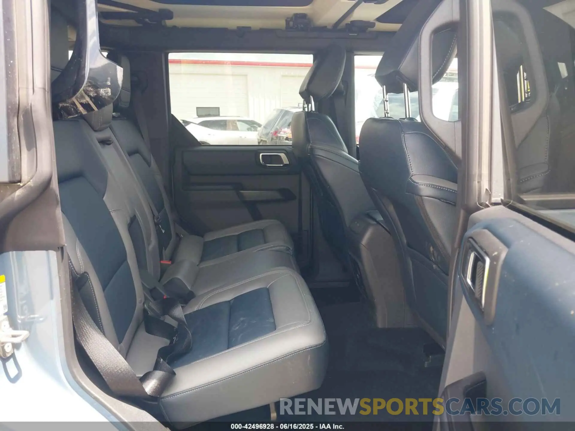 8 fotografías del automóvil dañado 1FMDE8BH5RLA98387 FORD BRONCO 2024