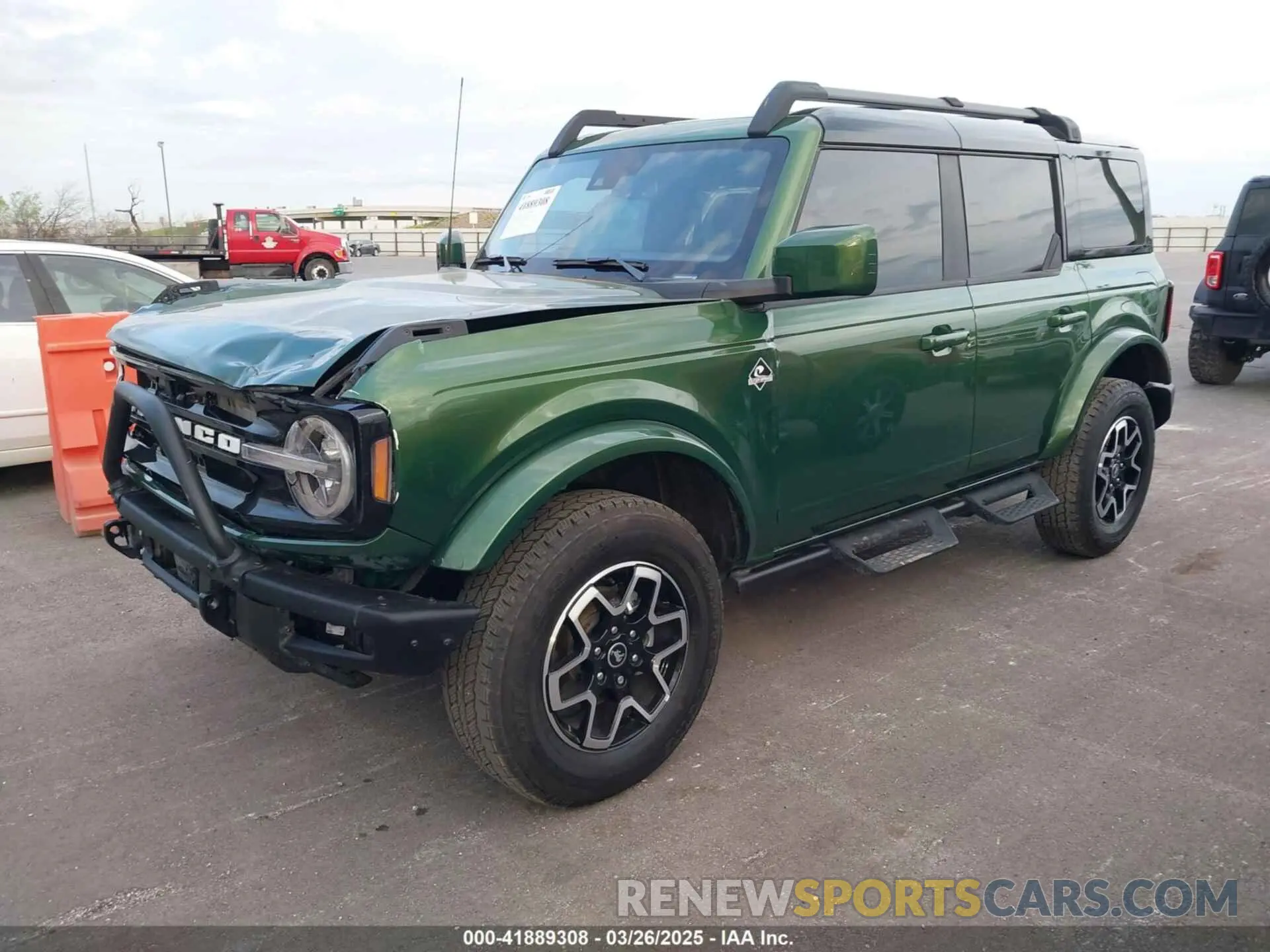 2 fotografías del automóvil dañado 1FMDE8BHXRLB04524 FORD BRONCO 2024