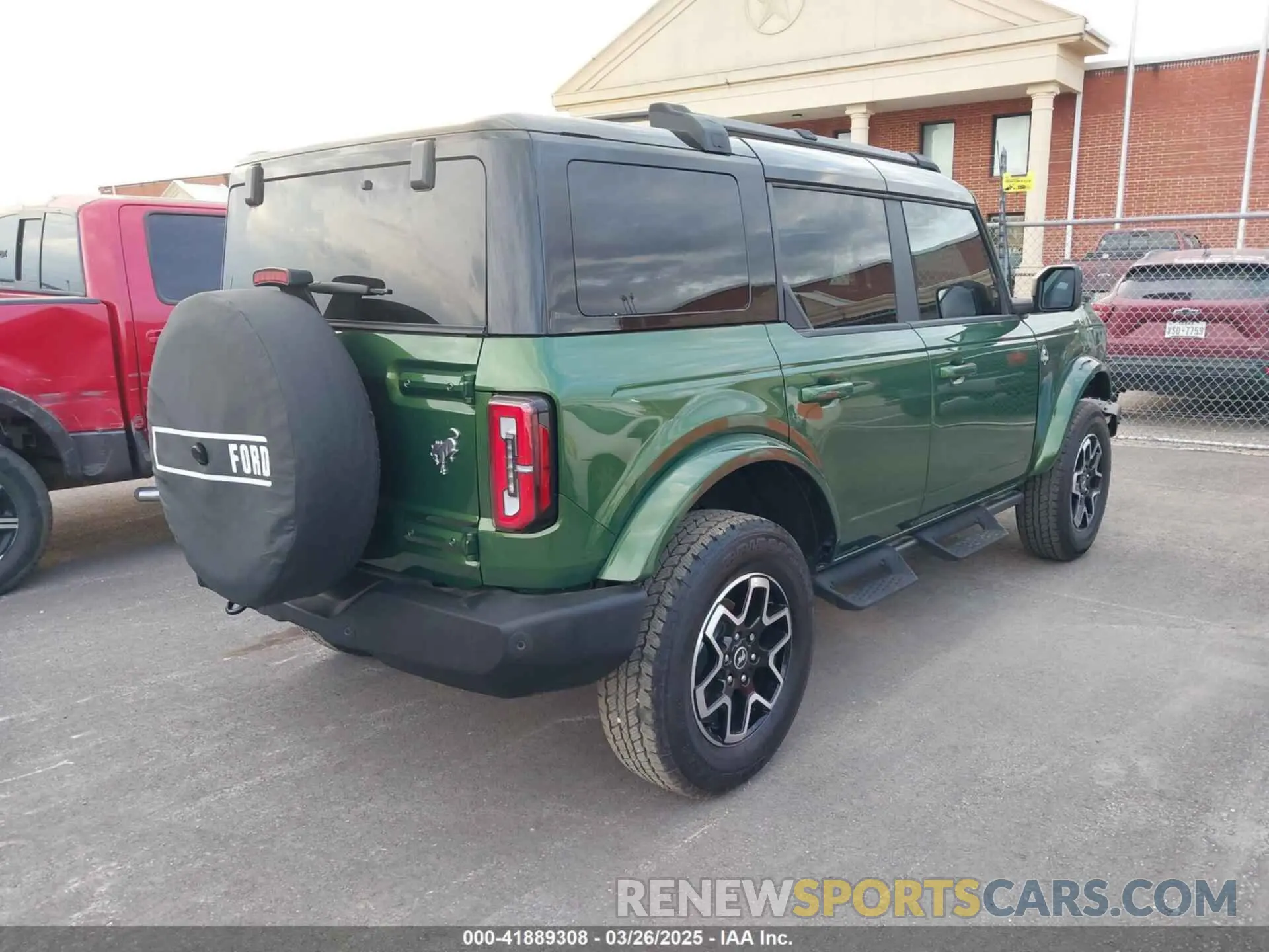 4 fotografías del automóvil dañado 1FMDE8BHXRLB04524 FORD BRONCO 2024