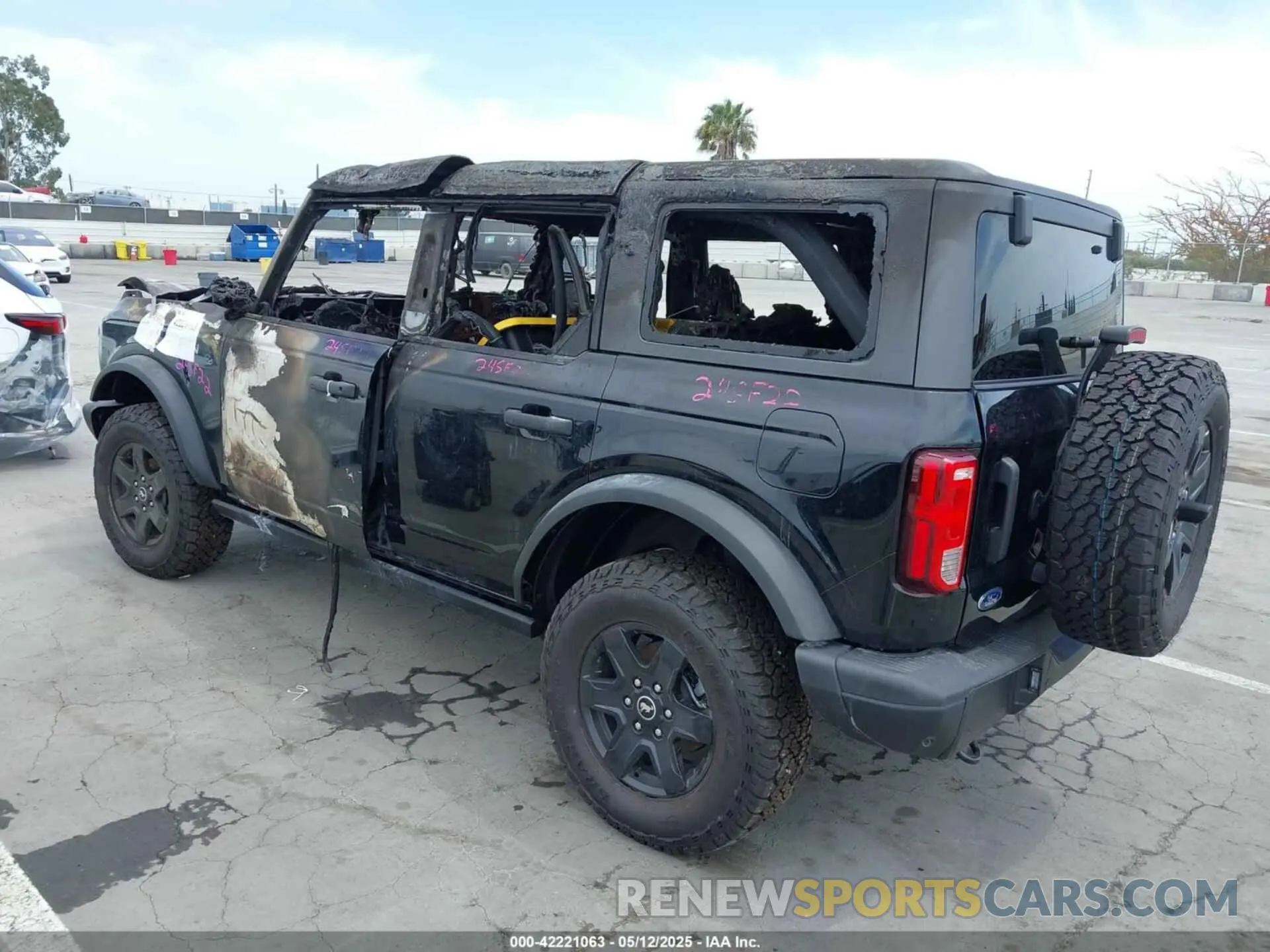 3 fotografías del automóvil dañado 1FMEE1BP2RLA24850 FORD BRONCO 2024