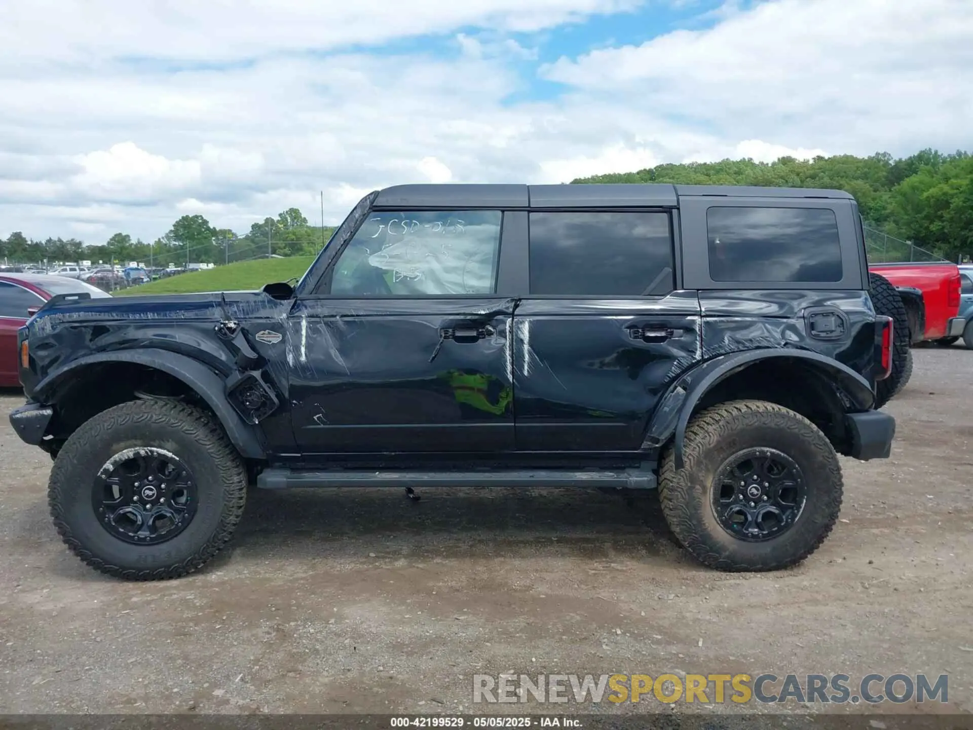 14 fotografías del automóvil dañado 1FMEE2BP1RLA75293 FORD BRONCO 2024