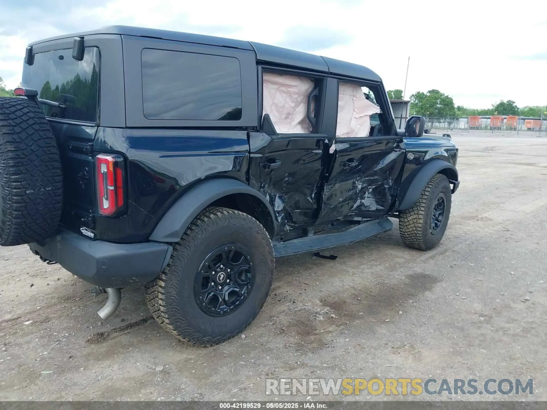 4 fotografías del automóvil dañado 1FMEE2BP1RLA75293 FORD BRONCO 2024