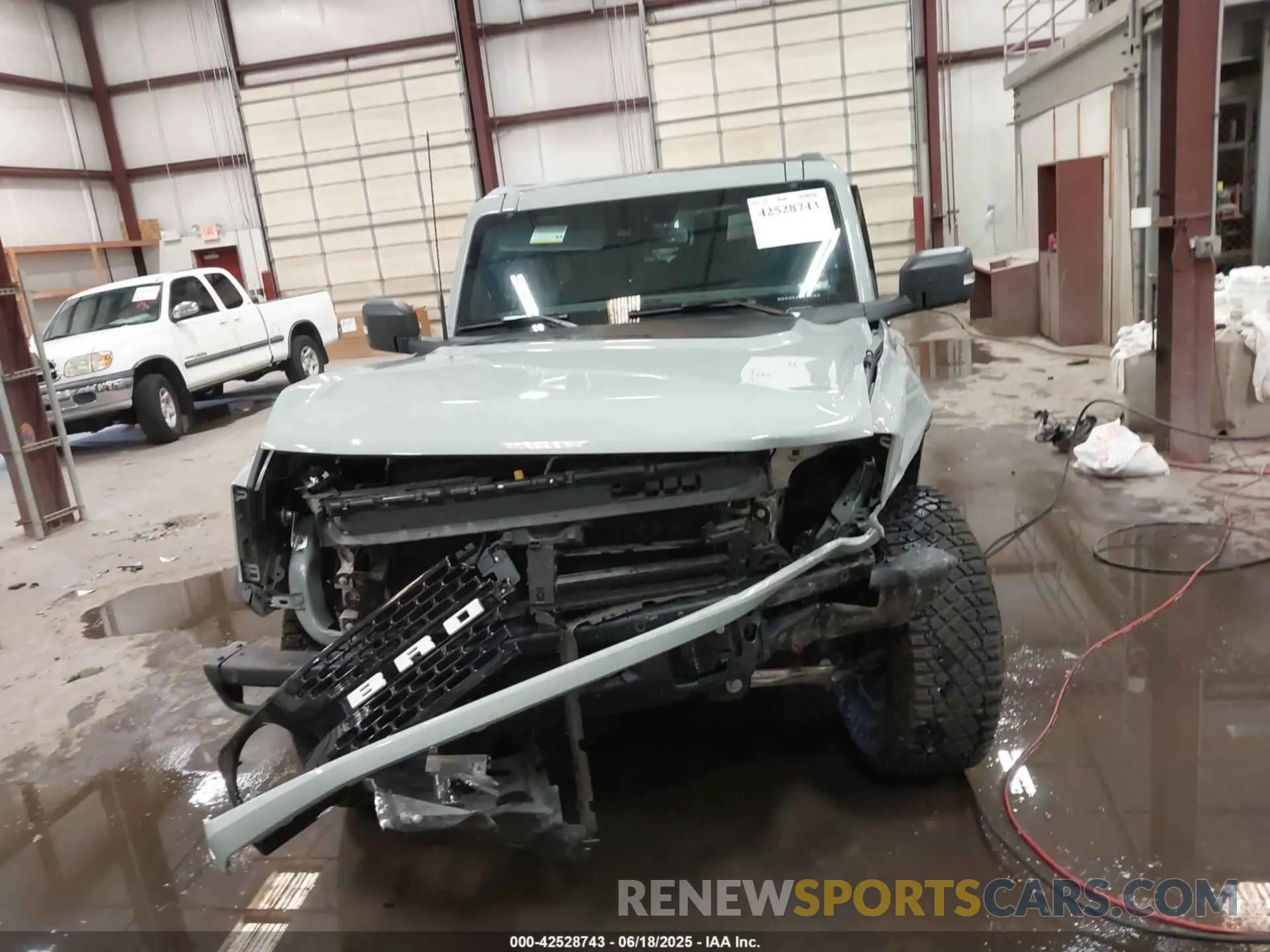 13 fotografías del automóvil dañado 1FMEE2BP2RLA23042 FORD BRONCO 2024