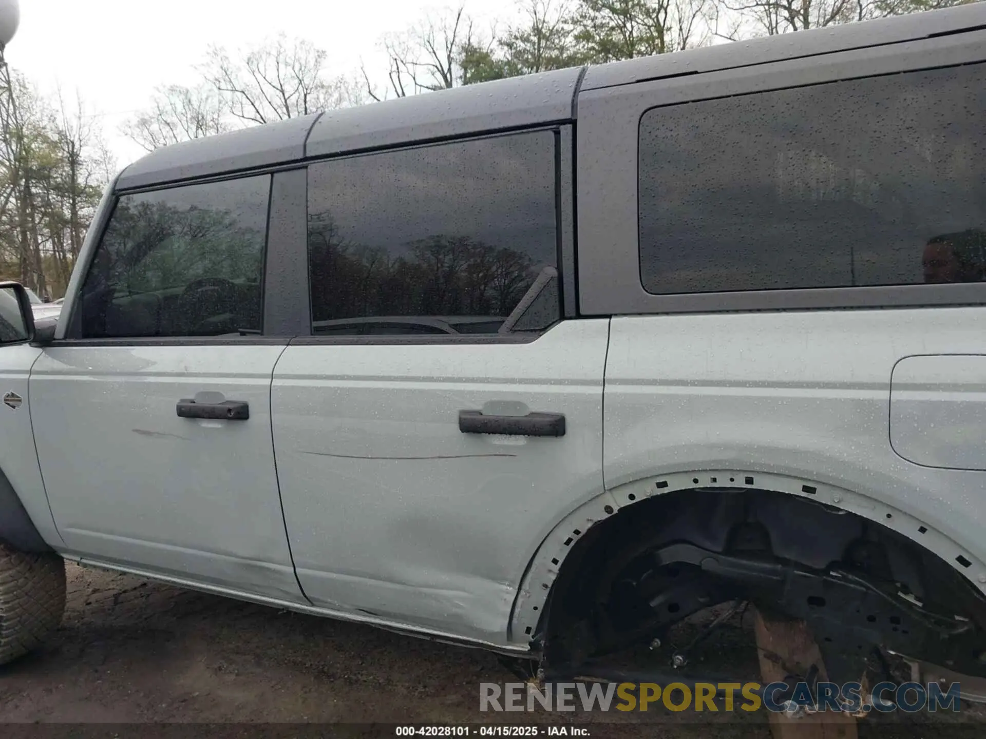 14 fotografías del automóvil dañado 1FMEE2BP4RLA65714 FORD BRONCO 2024