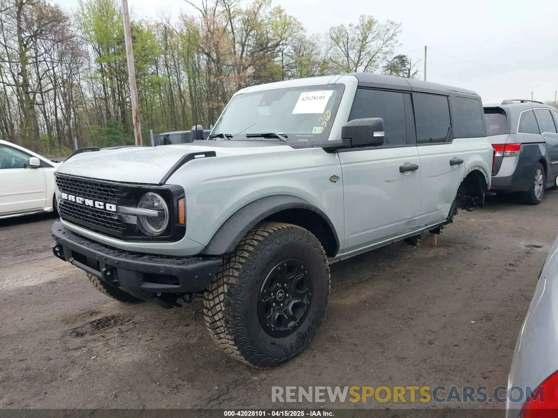 2 fotografías del automóvil dañado 1FMEE2BP4RLA65714 FORD BRONCO 2024
