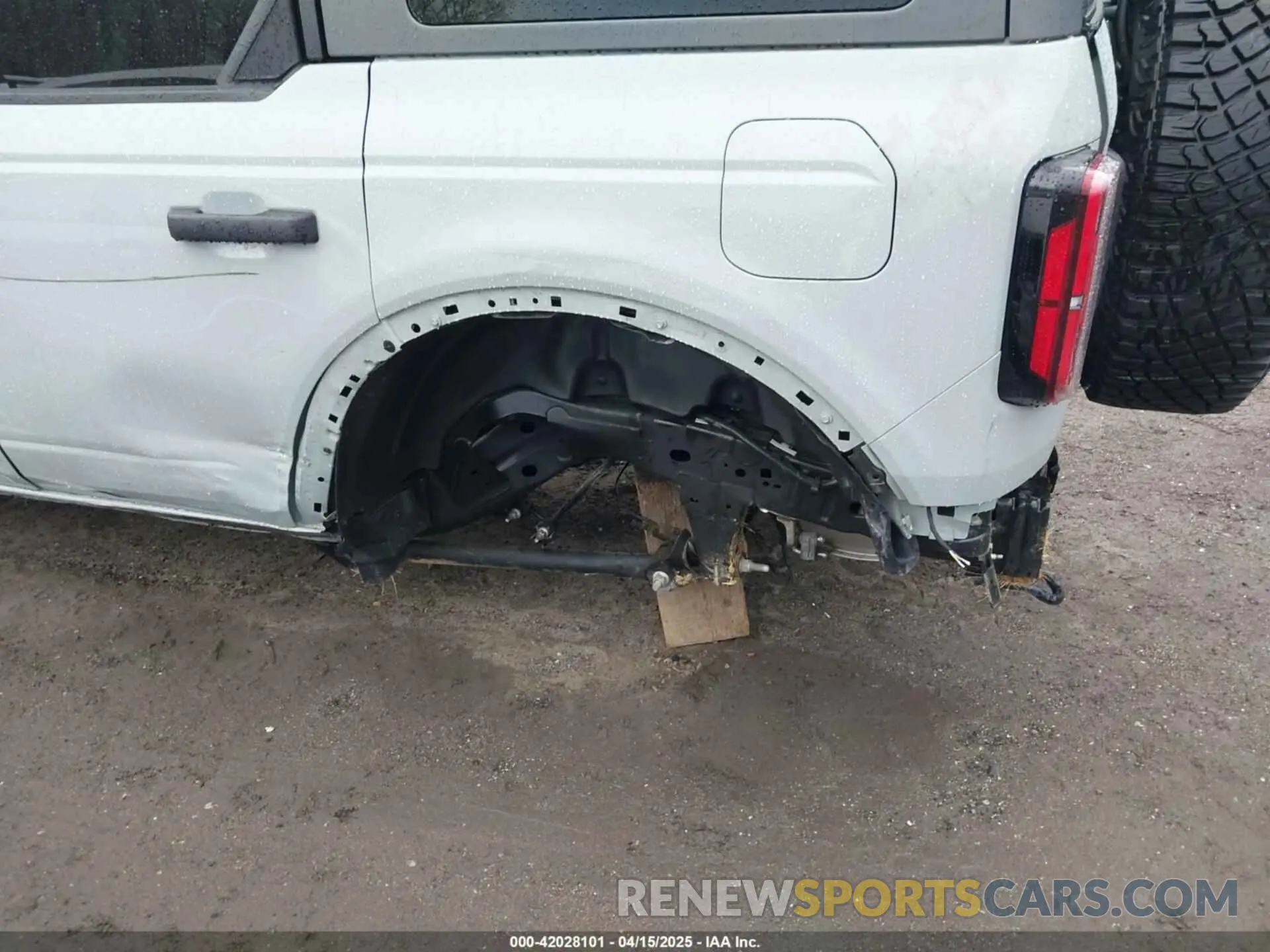 6 fotografías del automóvil dañado 1FMEE2BP4RLA65714 FORD BRONCO 2024