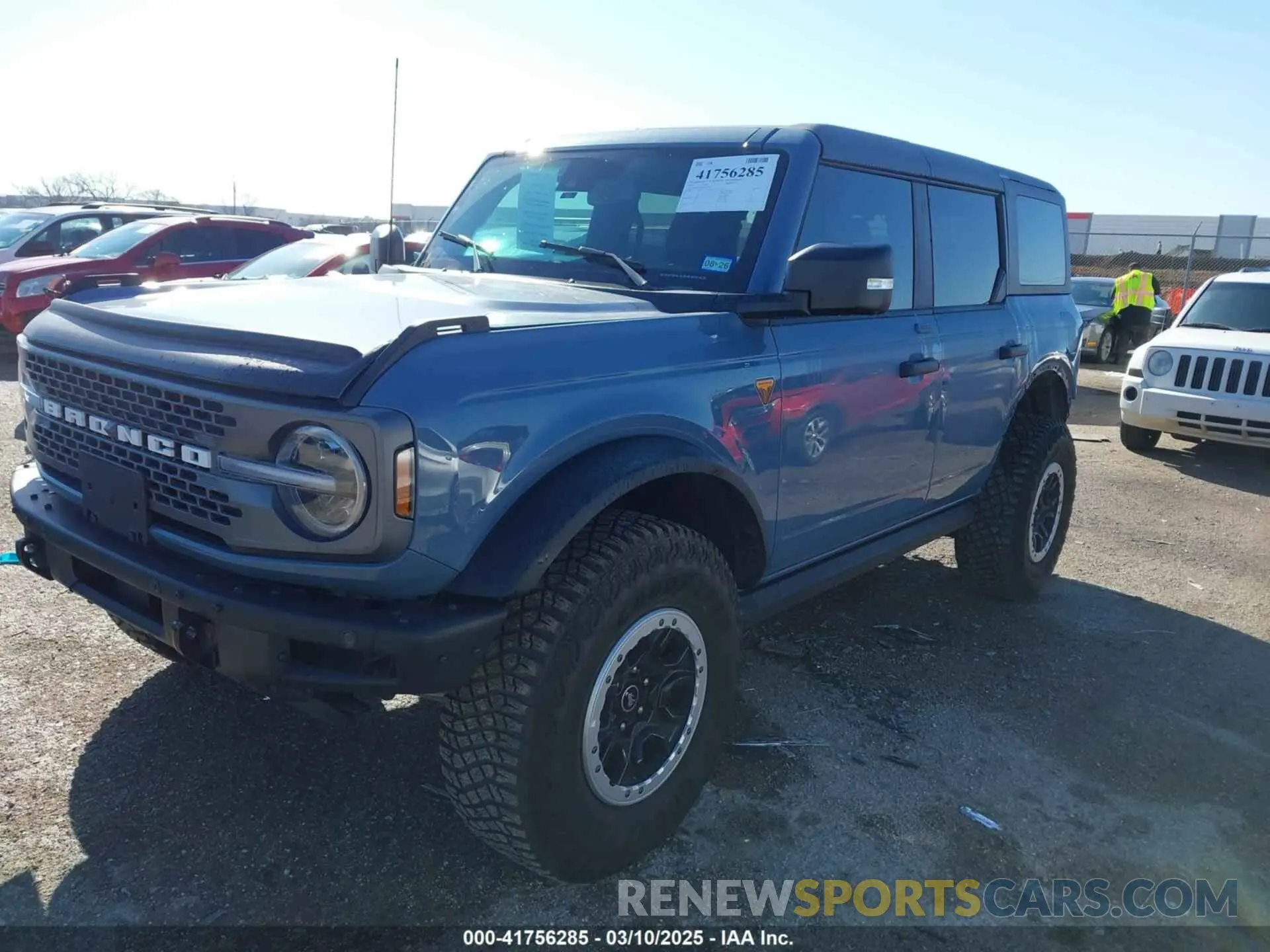 2 fotografías del automóvil dañado 1FMEE9BP2RLA26774 FORD BRONCO 2024