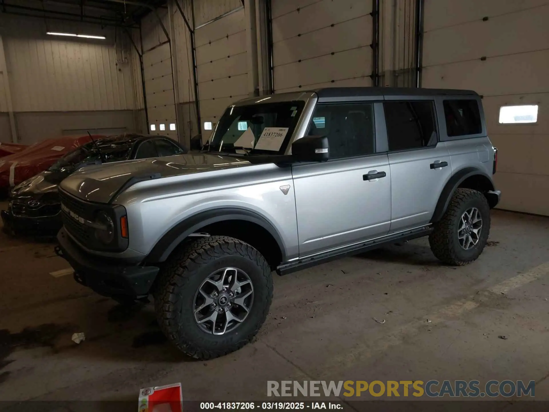 2 fotografías del automóvil dañado 1FMEE9BP6RLA08116 FORD BRONCO 2024