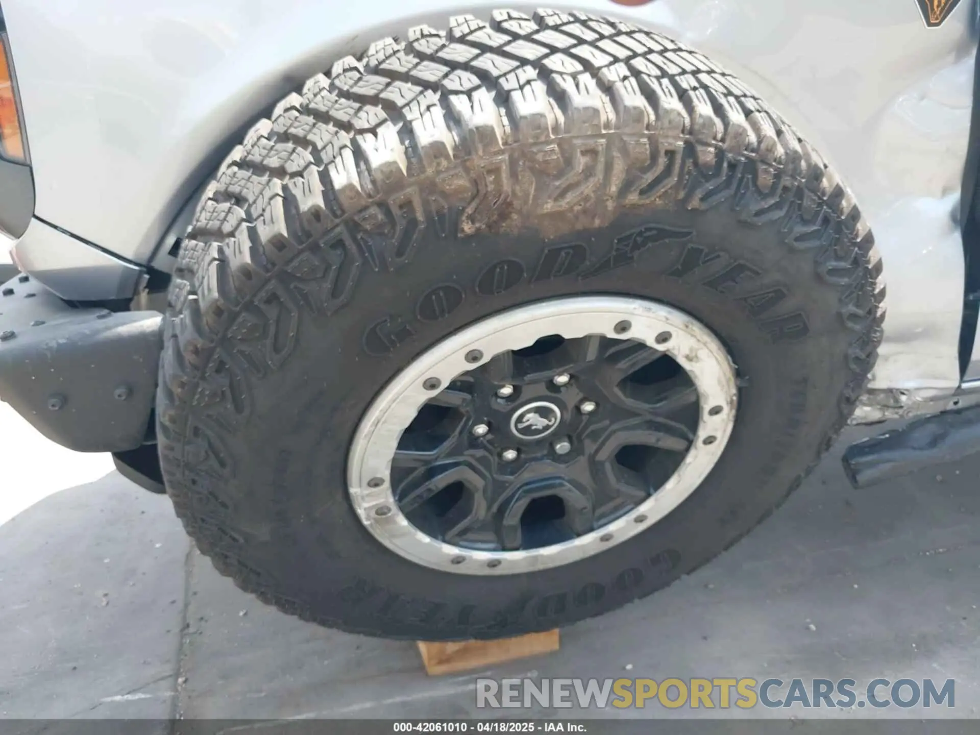 12 fotografías del automóvil dañado 1FMEE9BP7RLA32263 FORD BRONCO 2024