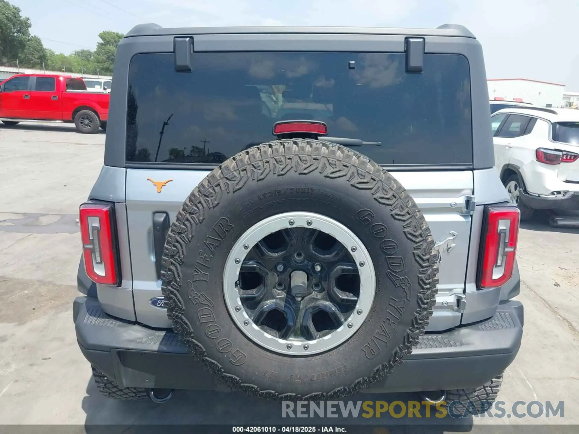 17 fotografías del automóvil dañado 1FMEE9BP7RLA32263 FORD BRONCO 2024