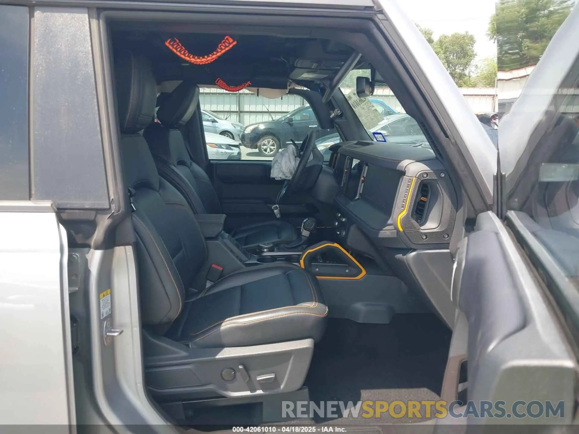 5 fotografías del automóvil dañado 1FMEE9BP7RLA32263 FORD BRONCO 2024