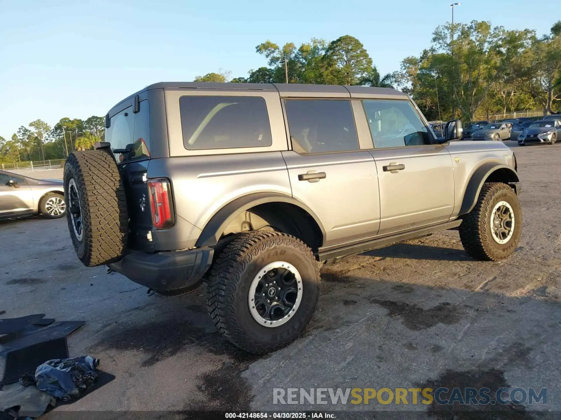 4 fotografías del automóvil dañado 1FMEE9BP8RLA41215 FORD BRONCO 2024