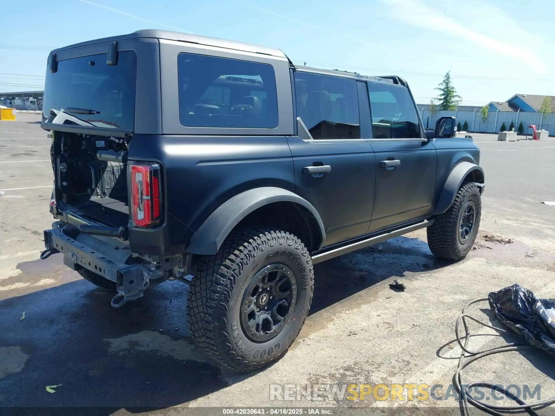 4 fotografías del automóvil dañado 1FMEE9BP8RLA95212 FORD BRONCO 2024