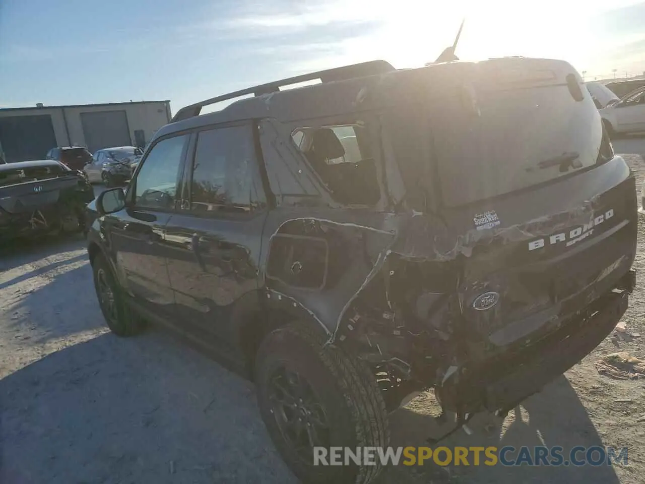 2 fotografías del automóvil dañado 3FMCR9B64RRE17932 FORD BRONCO 2024