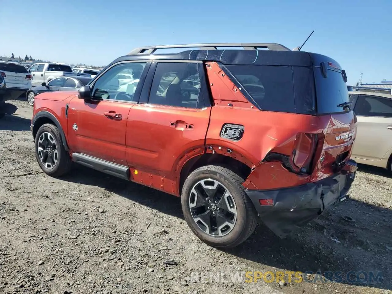 2 fotografías del automóvil dañado 3FMCR9C61RRE95647 FORD BRONCO 2024
