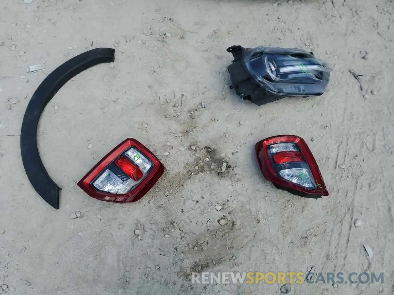 13 fotografías del automóvil dañado 3FMCR9C66RRE23410 FORD BRONCO 2024