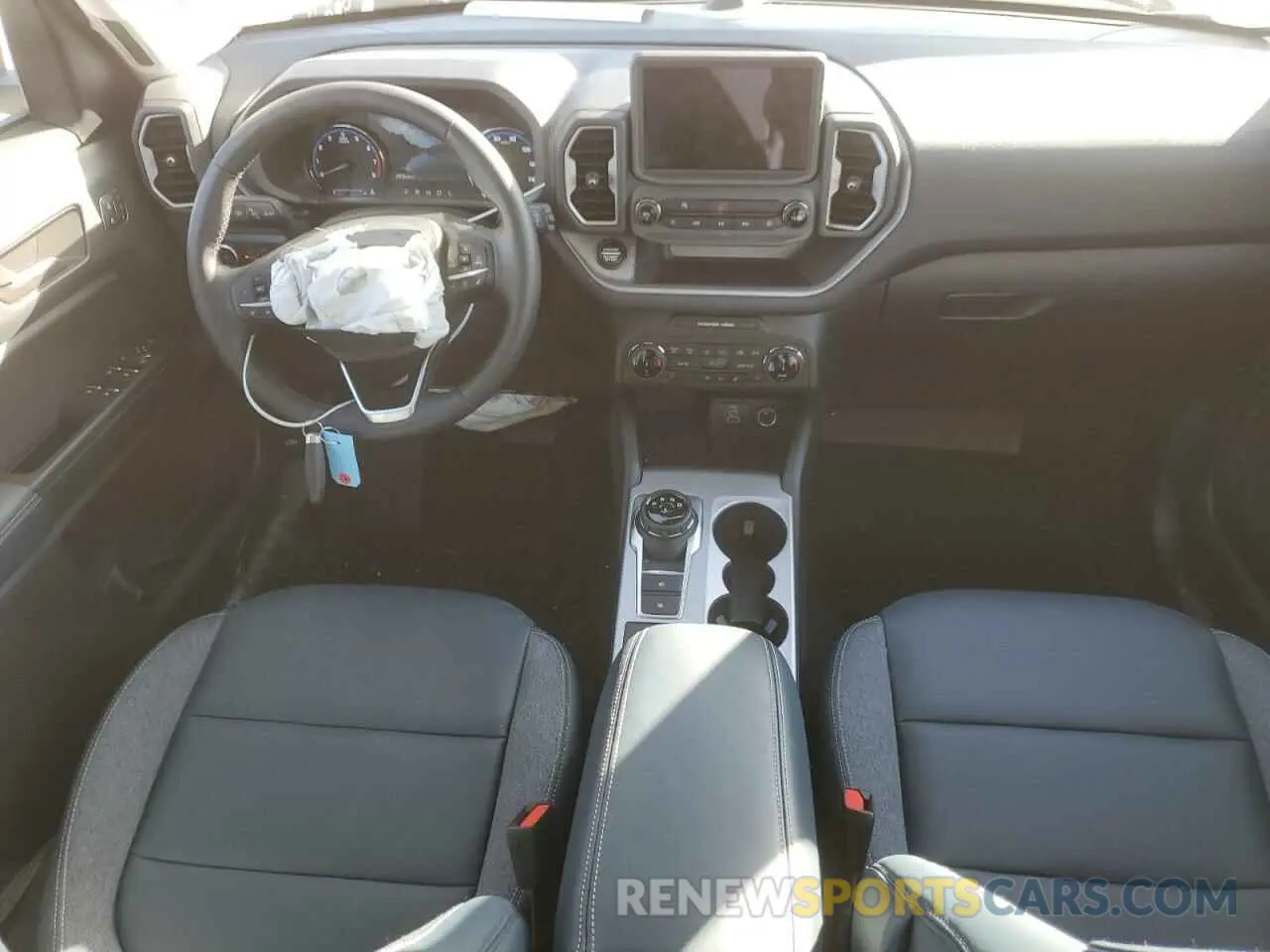 8 fotografías del automóvil dañado 3FMCR9C68RRF03663 FORD BRONCO 2024