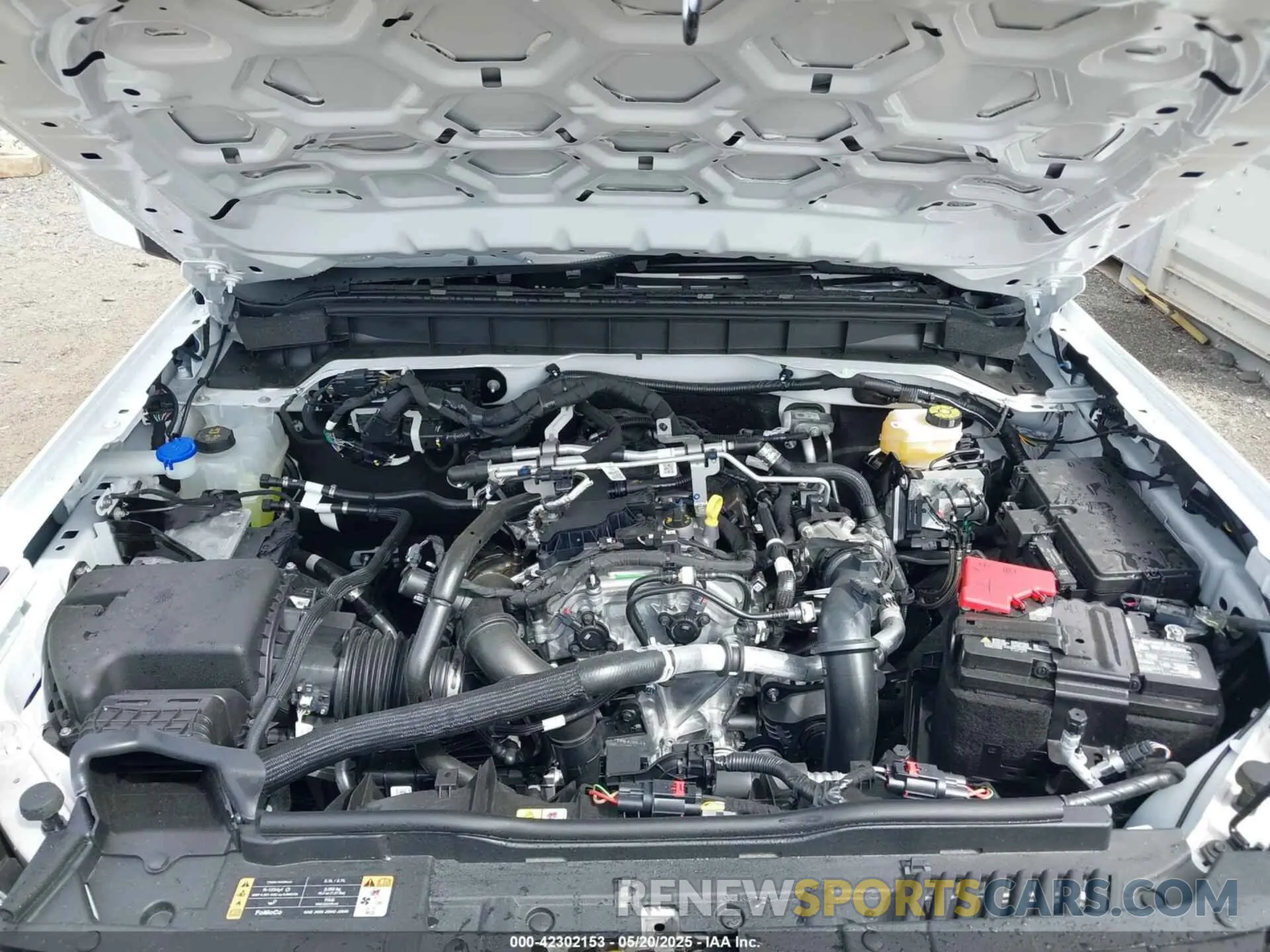 10 fotografías del automóvil dañado 1FMDE8BH3SLA68925 FORD BRONCO 2025