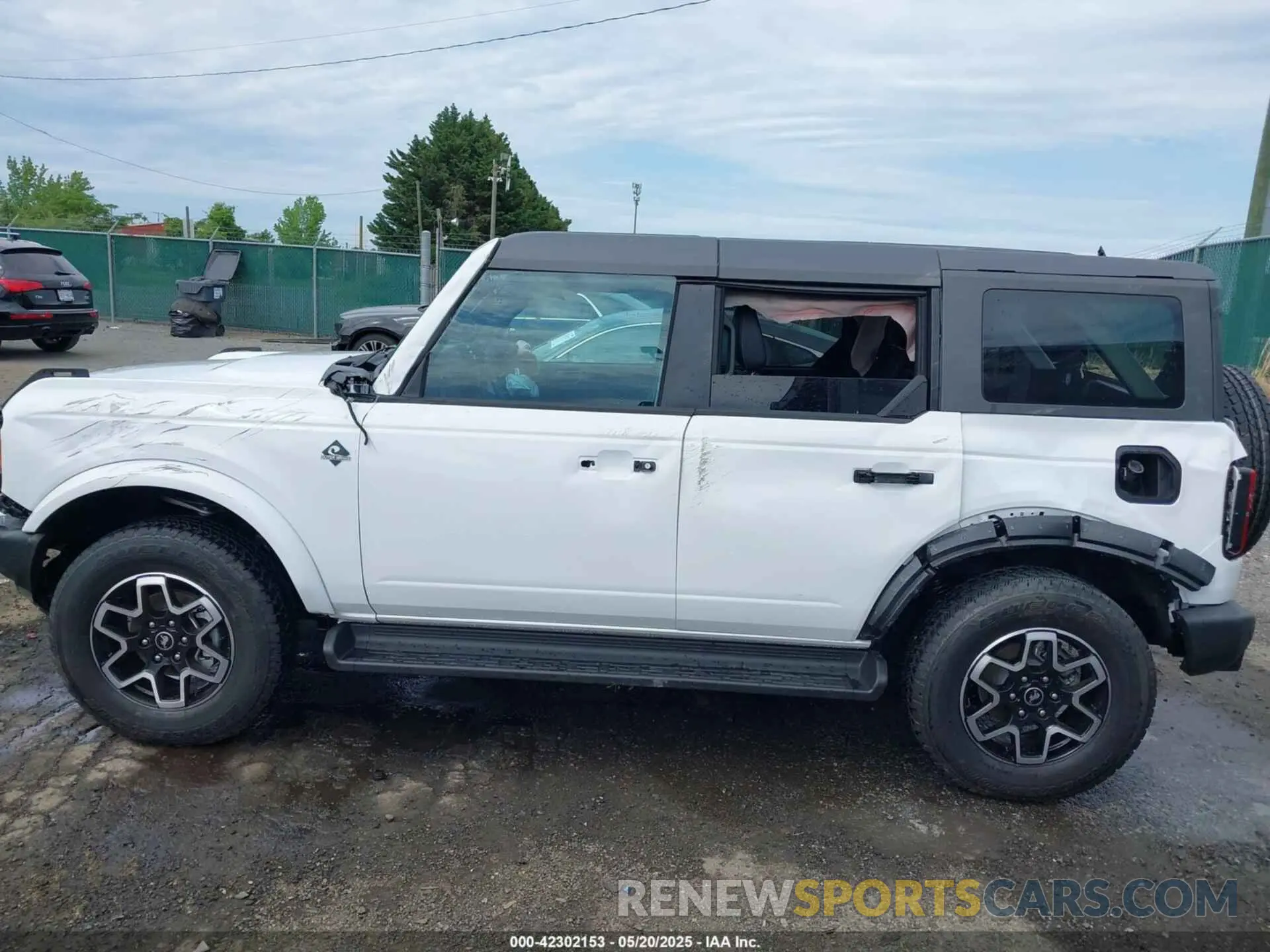 15 fotografías del automóvil dañado 1FMDE8BH3SLA68925 FORD BRONCO 2025