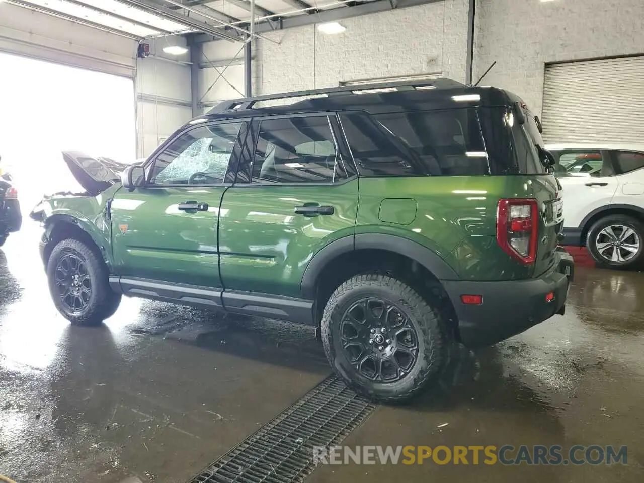 2 fotografías del automóvil dañado 3FMCR9DAXSRE25802 FORD BRONCO 2025