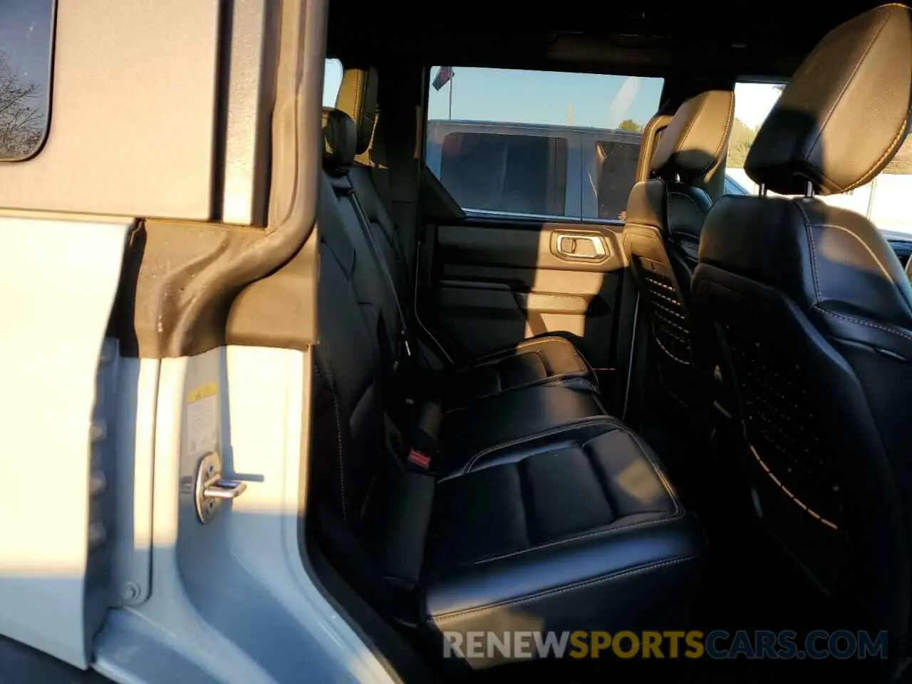 11 fotografías del automóvil dañado 1FMEE9BP1RLA20321 FORD BRONCO BAD 2024