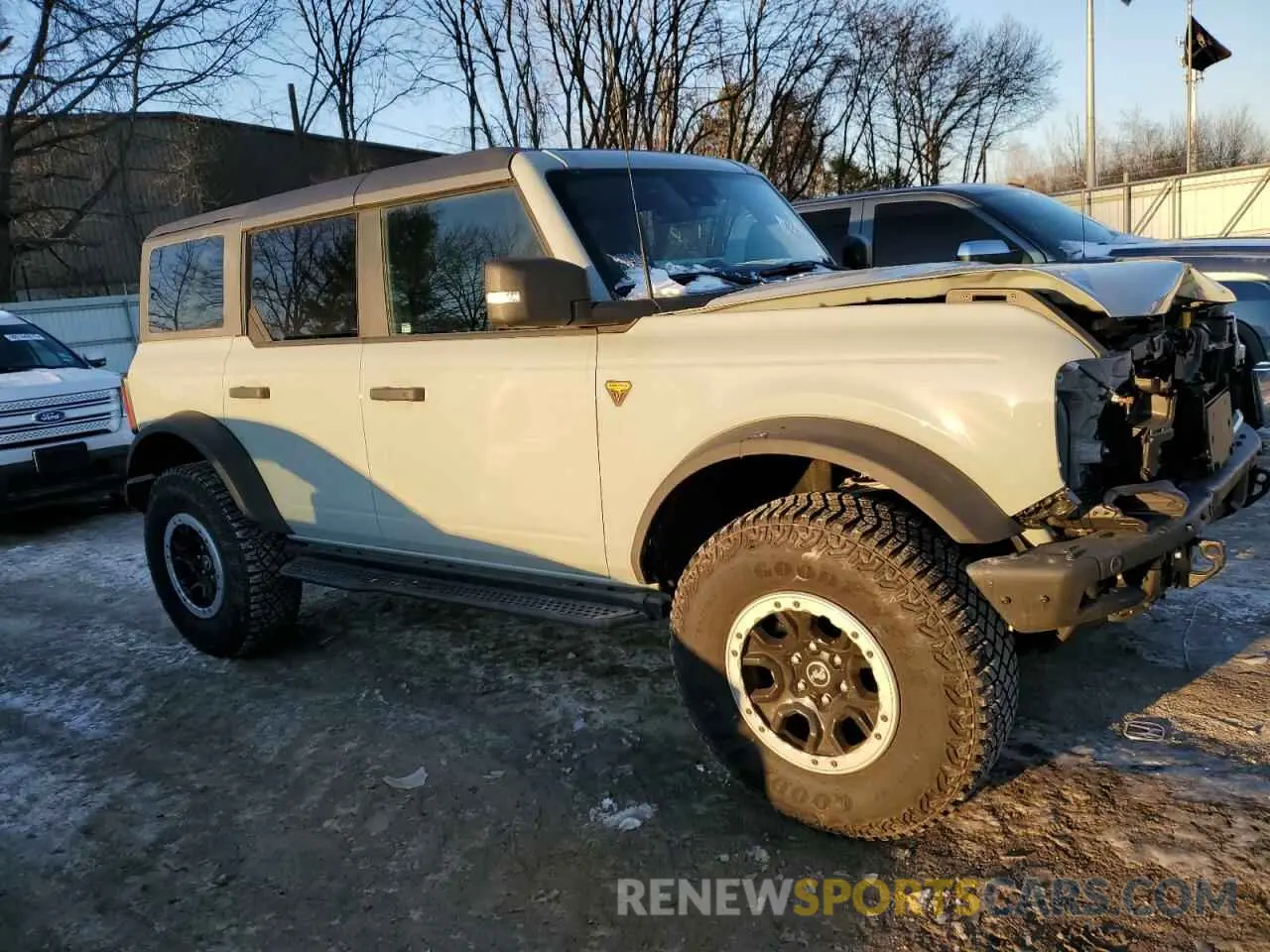 4 fotografías del automóvil dañado 1FMEE9BP1RLA20321 FORD BRONCO BAD 2024