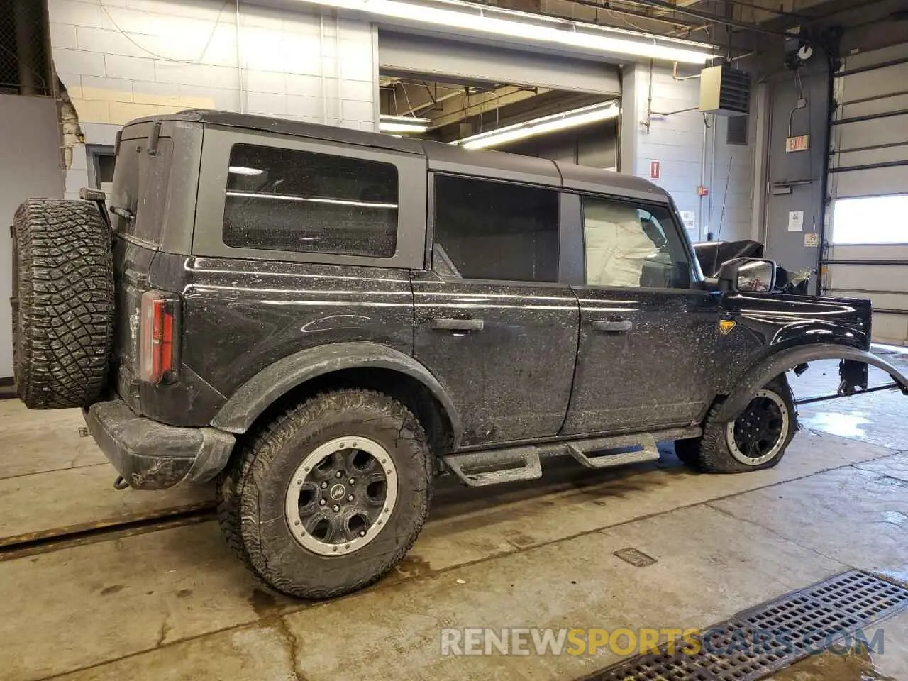 3 fotografías del automóvil dañado 1FMEE9BP2RLA25236 FORD BRONCO BAD 2024
