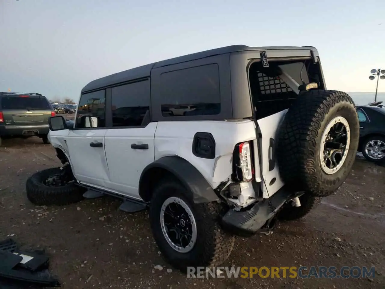 2 fotografías del automóvil dañado 1FMEE9BP3RLA26637 FORD BRONCO BAD 2024