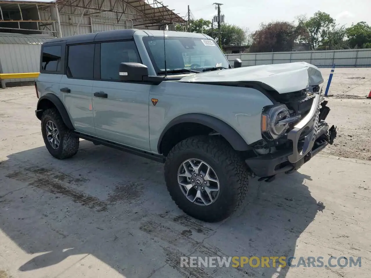 4 fotografías del automóvil dañado 1FMEE9BP4RLA84742 FORD BRONCO BAD 2024