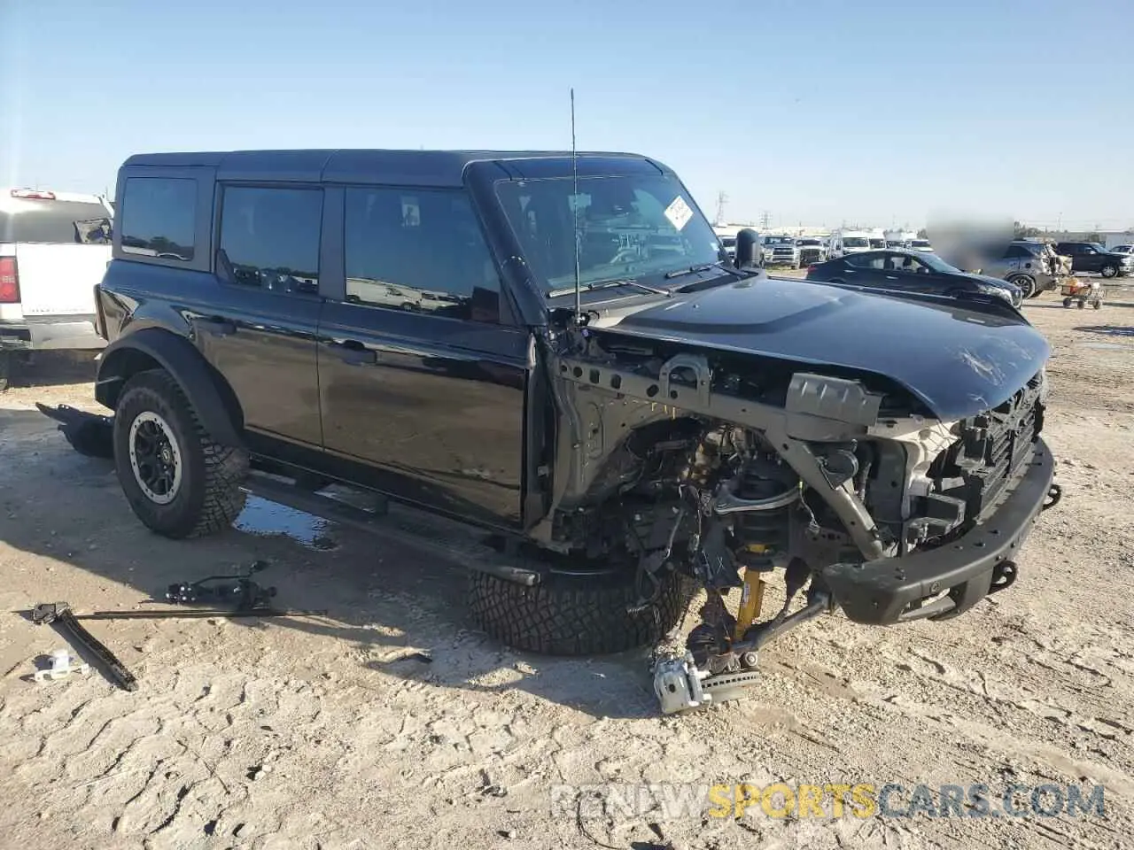 4 fotografías del automóvil dañado 1FMEE9BPXRLA90299 FORD BRONCO BAD 2024