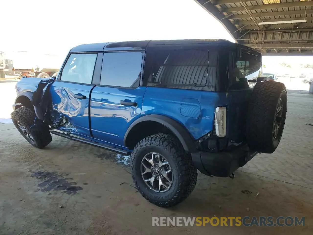2 fotografías del automóvil dañado 1FMEE9BP6SLA68497 FORD BRONCO BAD 2025