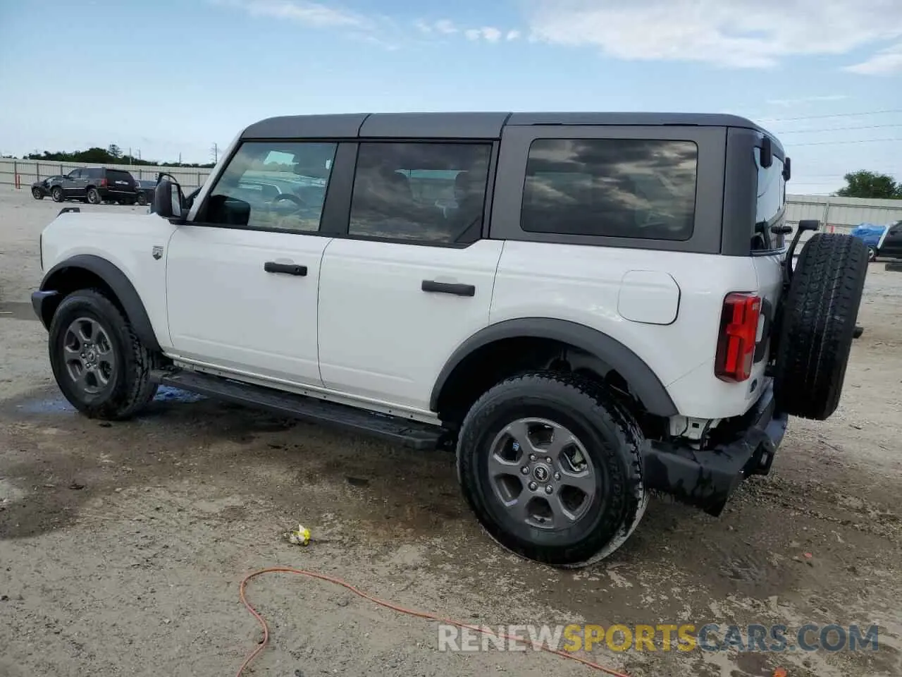 2 fotografías del automóvil dañado 1FMDE7BH1RLA64327 FORD BRONCO BIG 2024