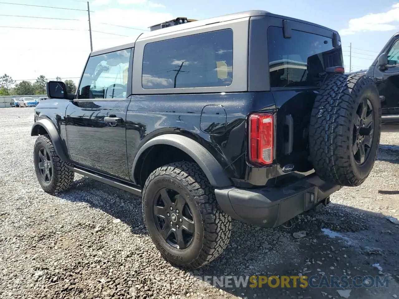 2 fotografías del automóvil dañado 1FMDE1AP7RLB23029 FORD BRONCO BLA 2024