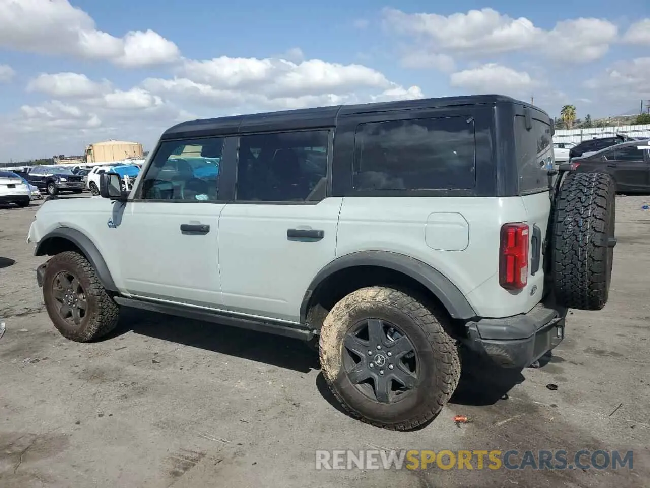 2 fotografías del automóvil dañado 1FMDE1BH9RLB26151 FORD BRONCO BLA 2024