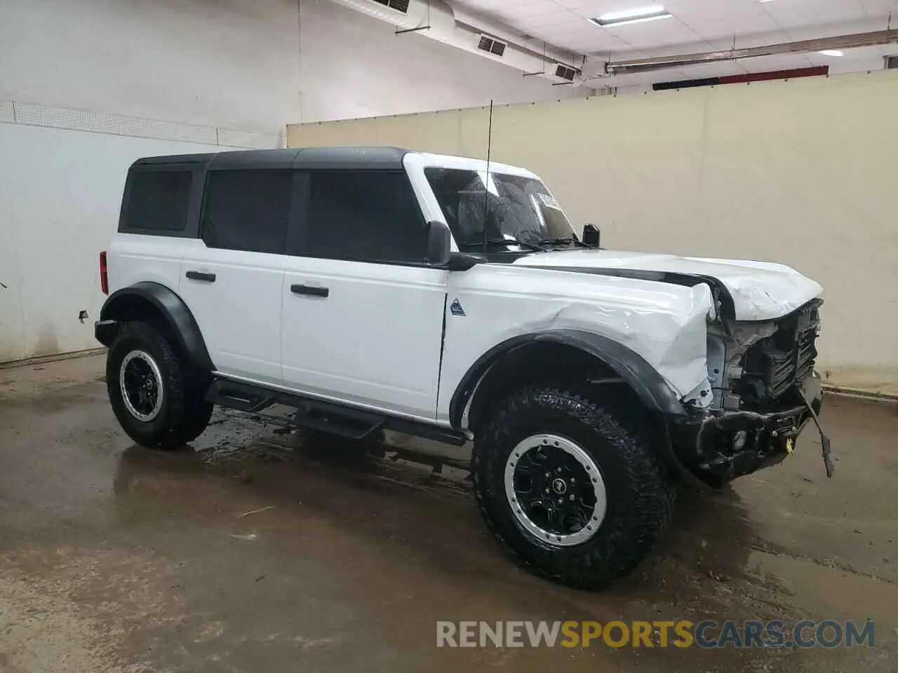 4 fotografías del automóvil dañado 1FMEE1BP7RLA56385 FORD BRONCO BLA 2024