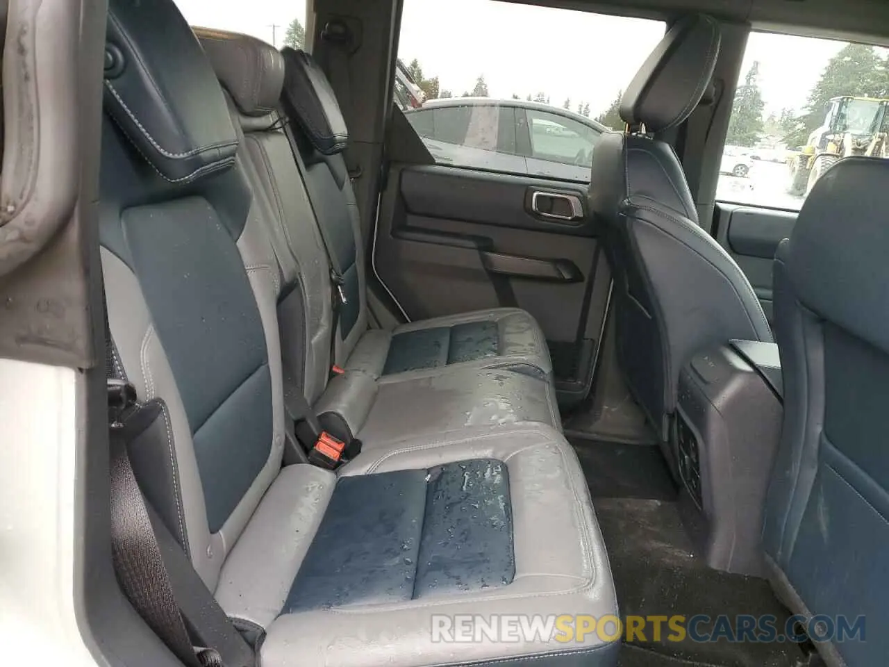 11 fotografías del automóvil dañado 1FMDE8BH2RLB27456 FORD BRONCO OUT 2024