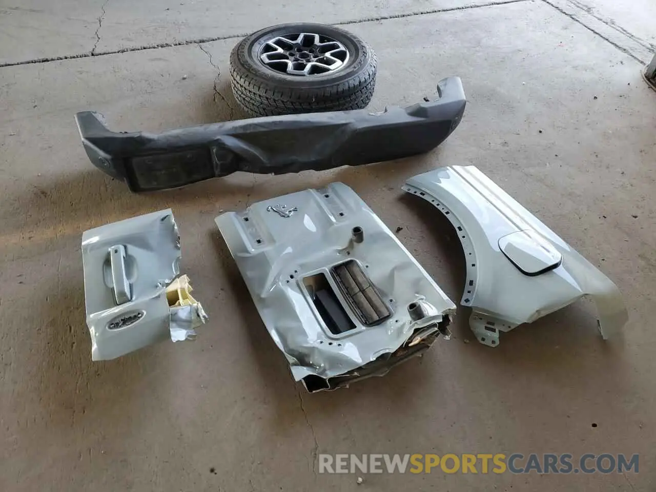 12 fotografías del automóvil dañado 1FMDE8BH3RLA22456 FORD BRONCO OUT 2024