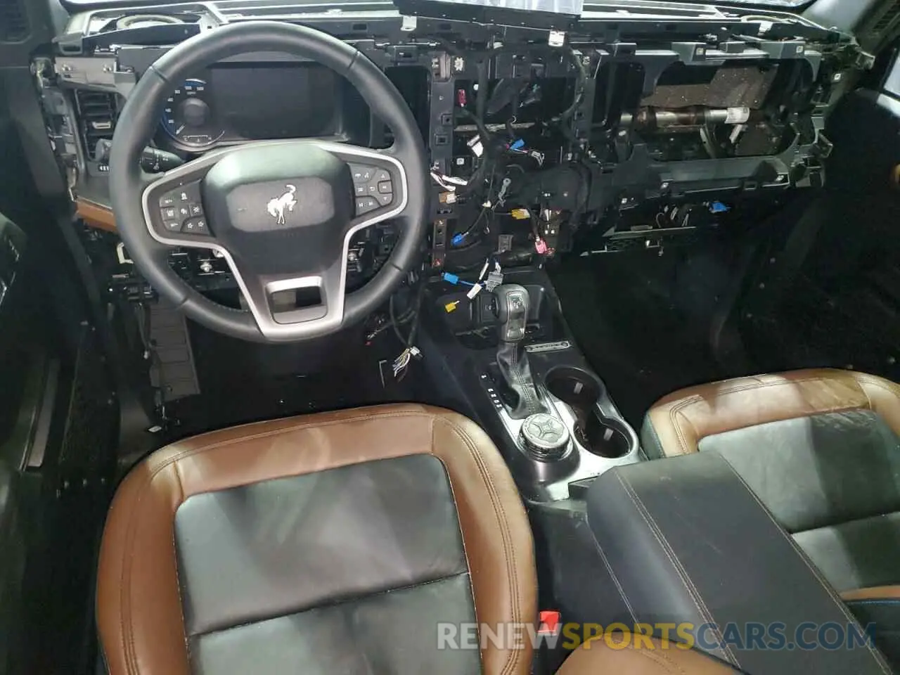 8 fotografías del automóvil dañado 1FMDE8BH4RLA72122 FORD BRONCO OUT 2024