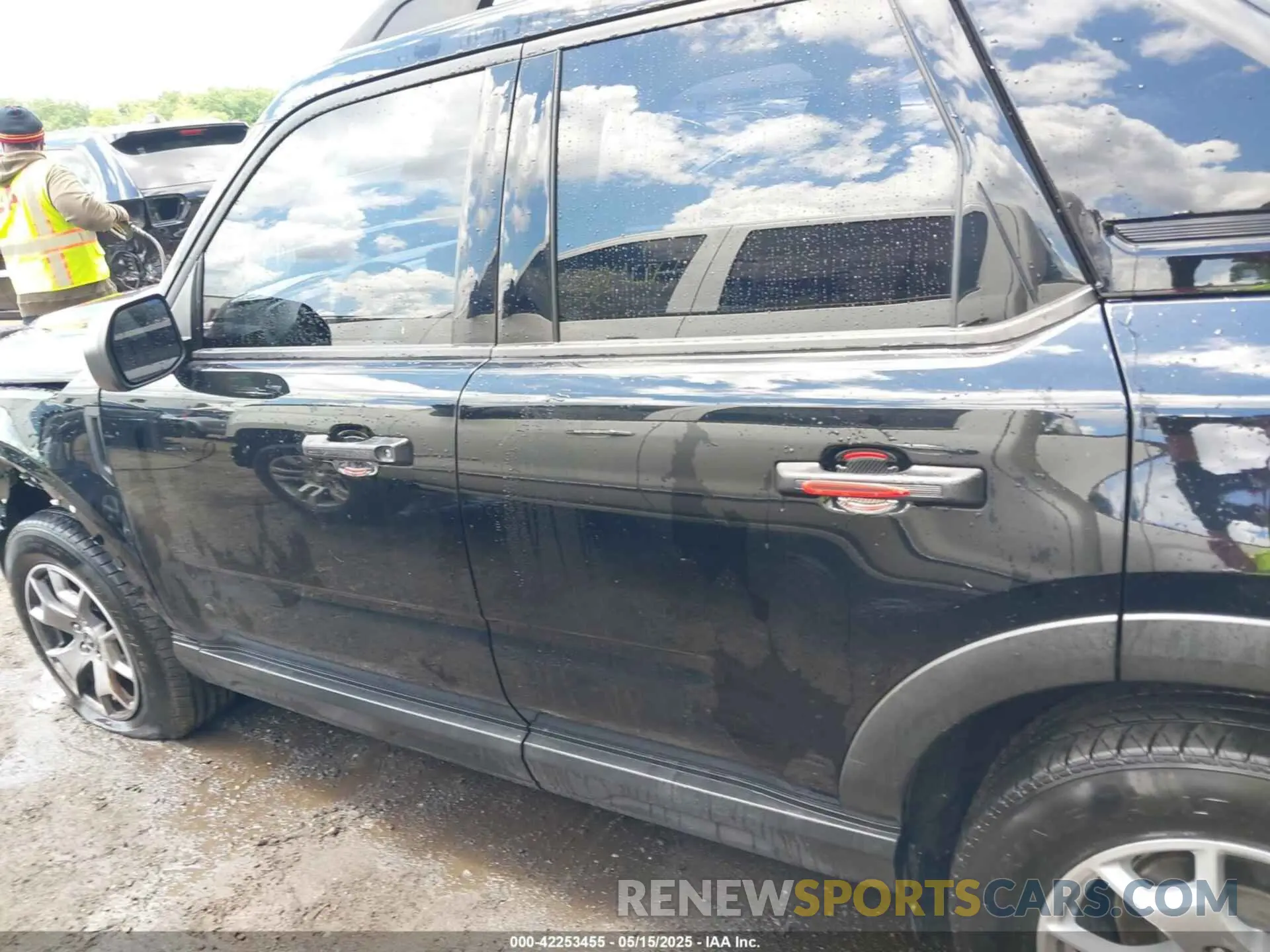 14 fotografías del automóvil dañado 3FMCR9A6XMRA75560 FORD BRONCO SPORT 2021