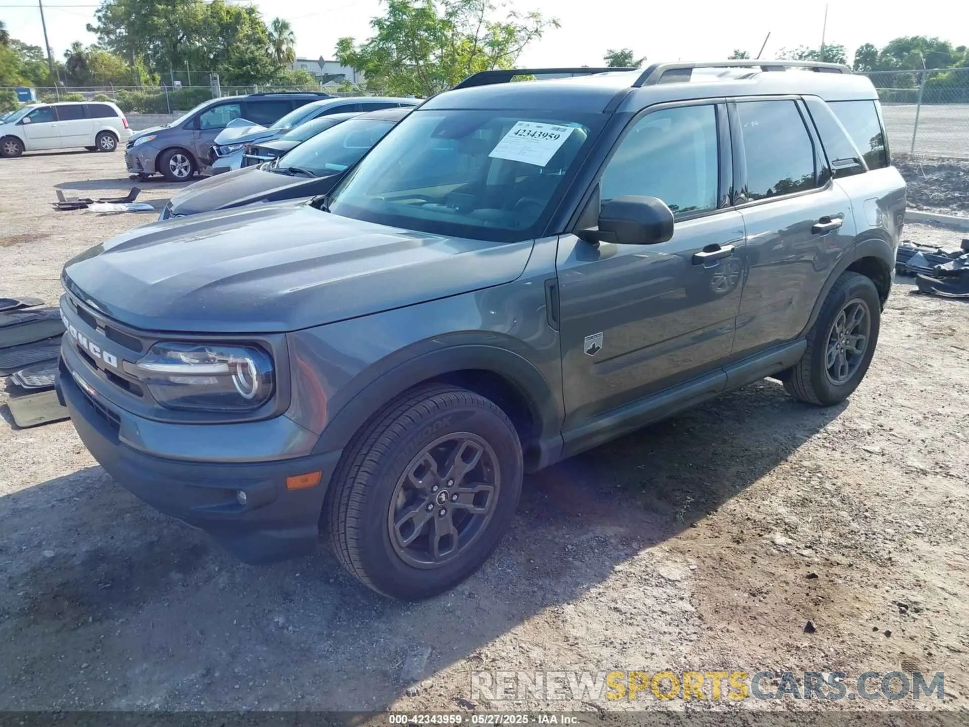 2 fotografías del automóvil dañado 3FMCR9B68MRA44256 FORD BRONCO SPORT 2021