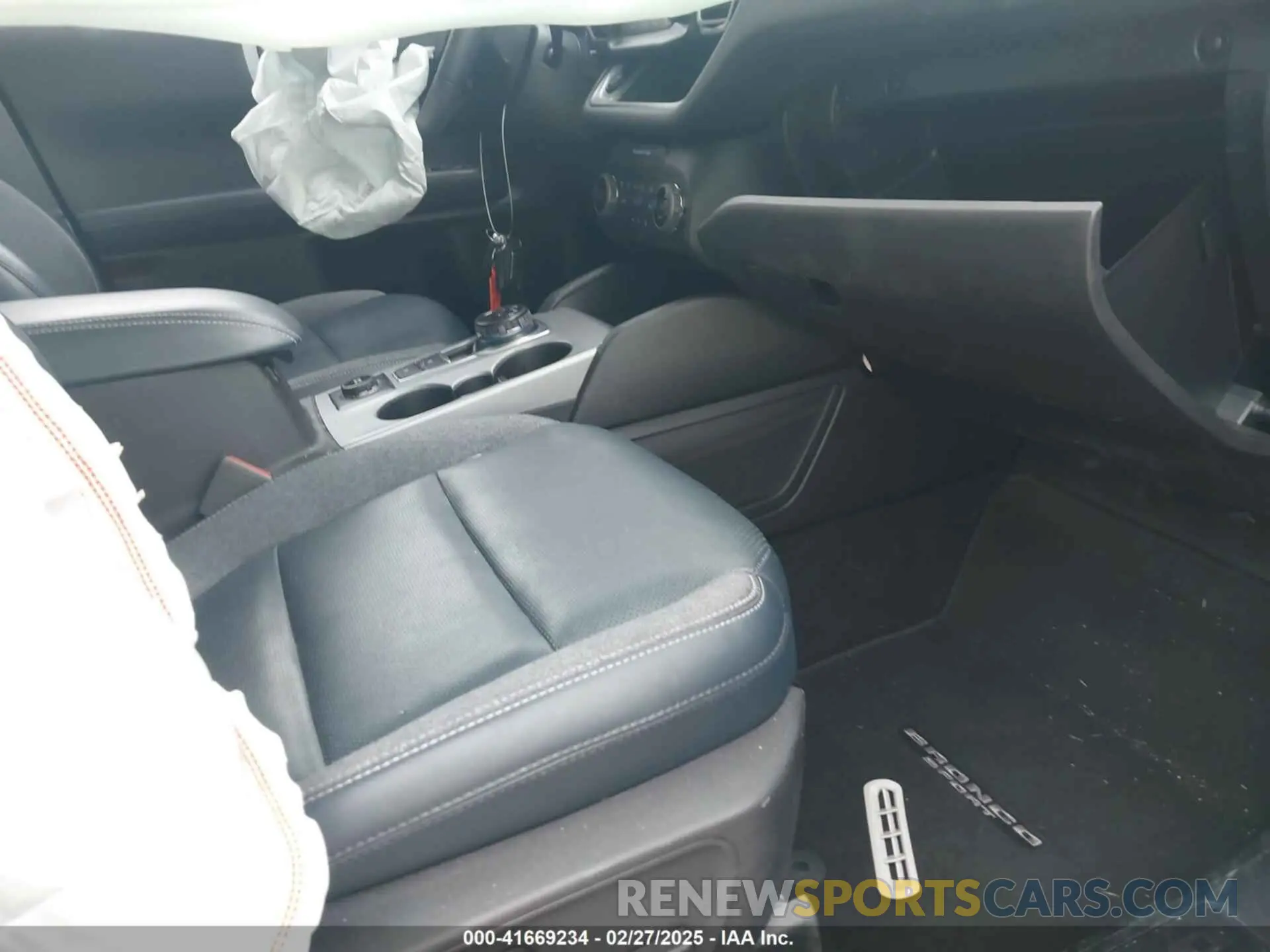 5 fotografías del automóvil dañado 3FMCR9C68MRB25952 FORD BRONCO SPORT 2021