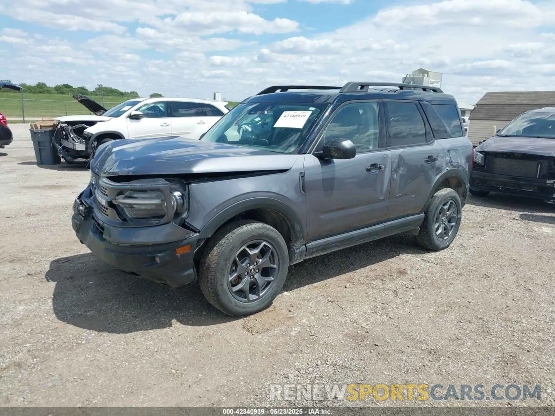 2 fotografías del automóvil dañado 3FMCR9D93MRA58427 FORD BRONCO SPORT 2021