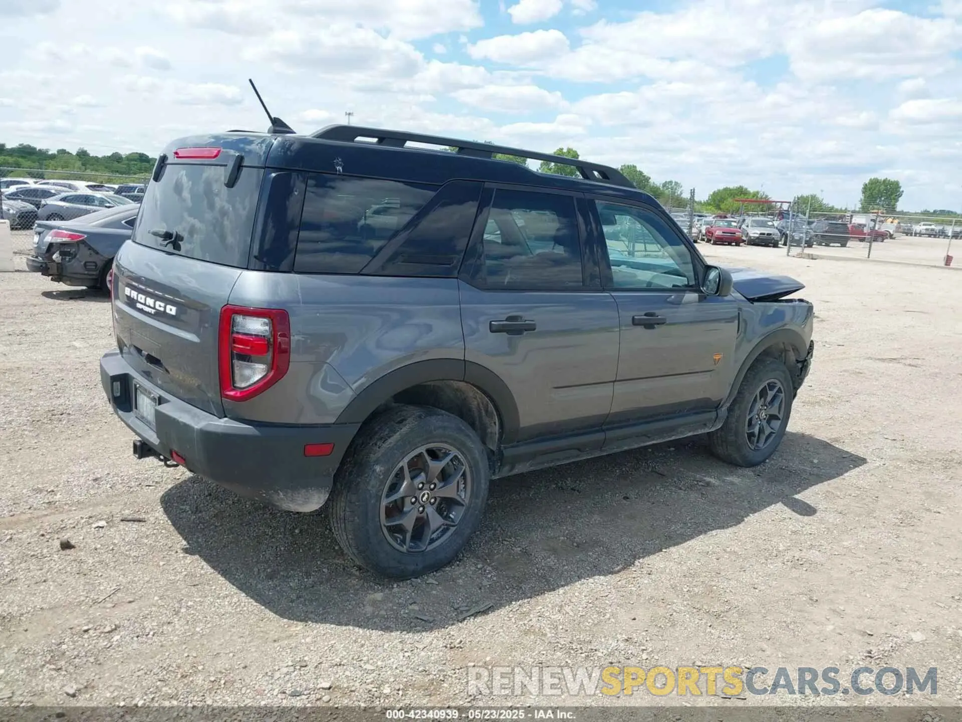 4 fotografías del automóvil dañado 3FMCR9D93MRA58427 FORD BRONCO SPORT 2021