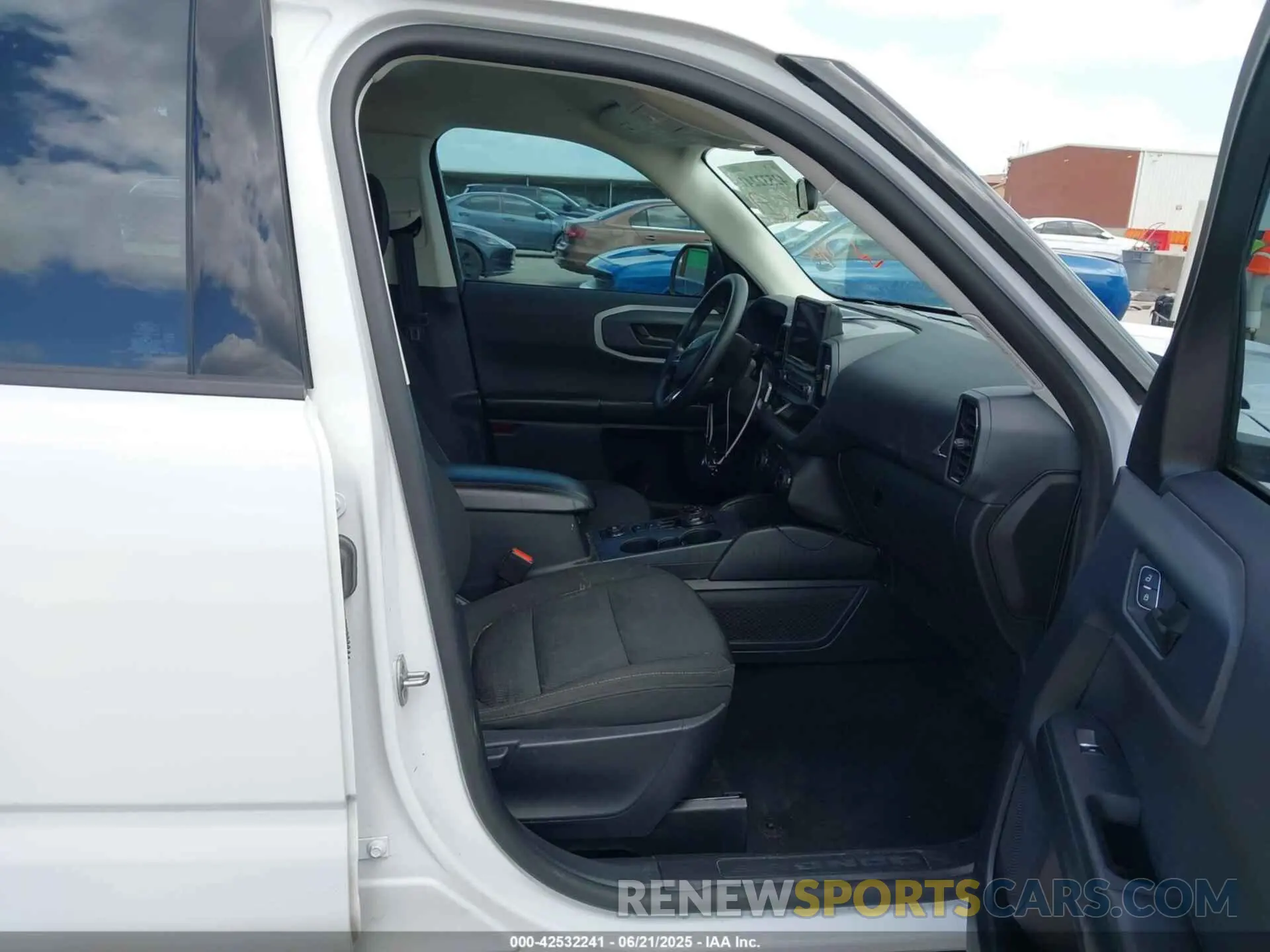 5 fotografías del automóvil dañado 3FMCR9A60NRD24465 FORD BRONCO SPORT 2022