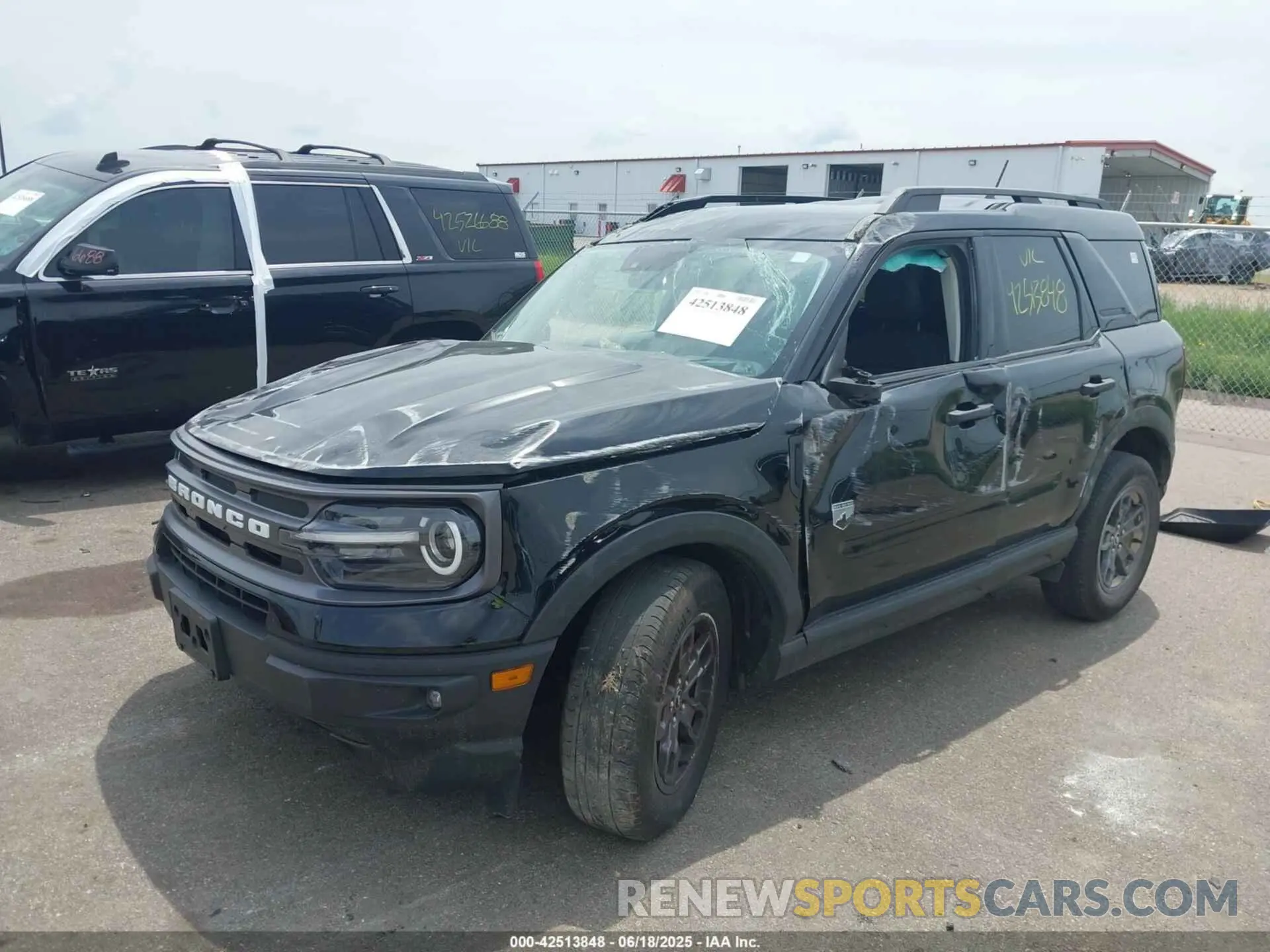 2 fotografías del automóvil dañado 3FMCR9B61NRE08731 FORD BRONCO SPORT 2022