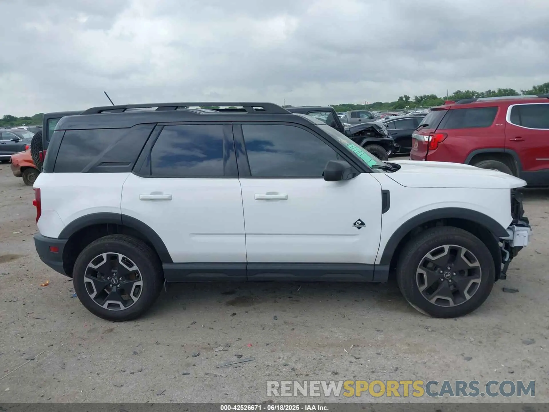14 fotografías del automóvil dañado 3FMCR9C68NRE13200 FORD BRONCO SPORT 2022